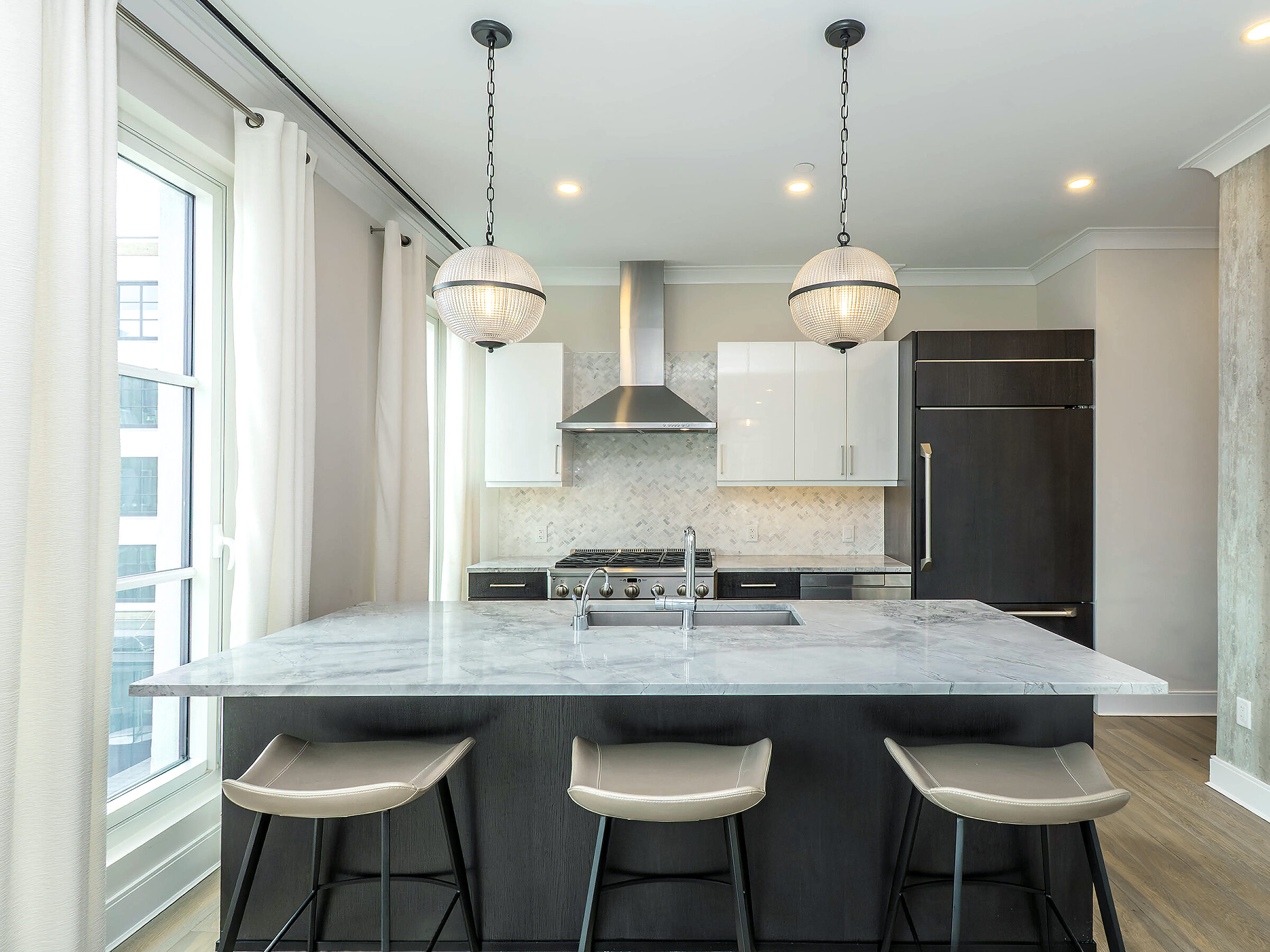  100 Garvies Point Road, Glen Cove, NY, 11542 - 物件實景