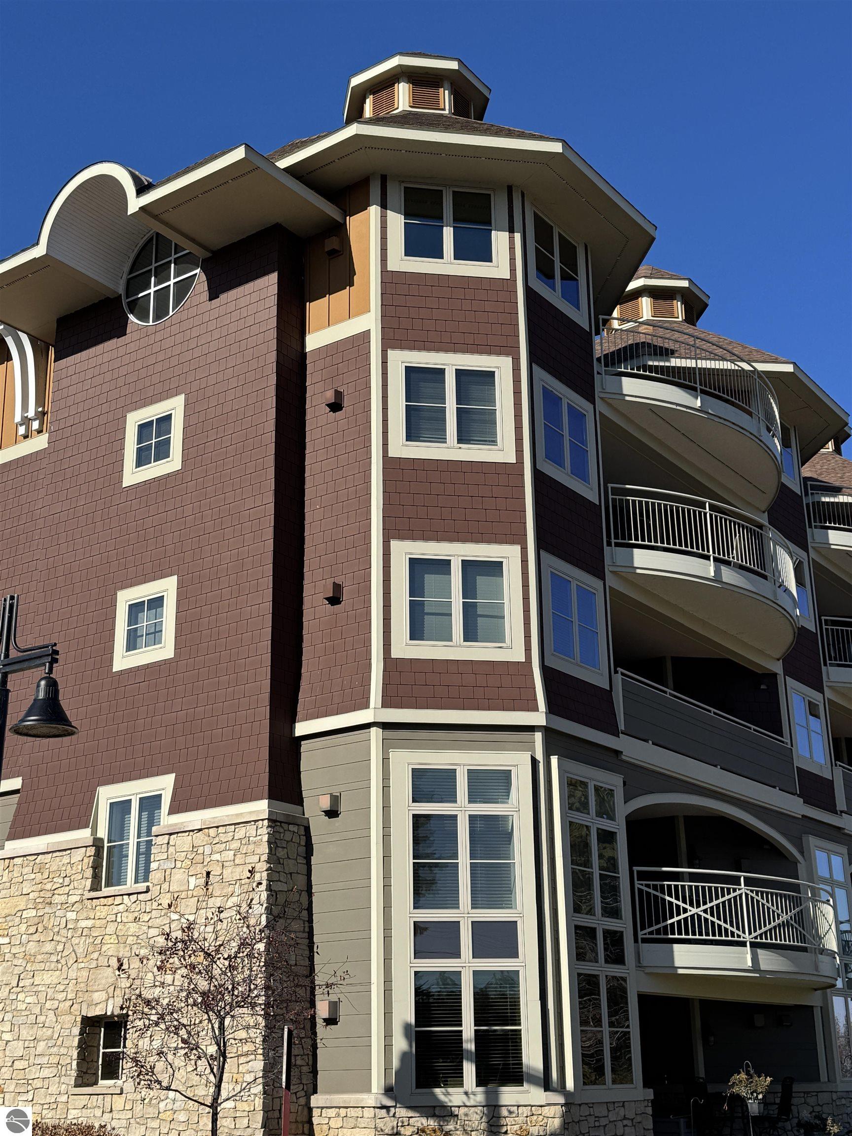 Traverse City, Michigan, 49686, United States, 2 Bedrooms Bedrooms, ,1 BathroomBathrooms,Residential,For Sale,1991847