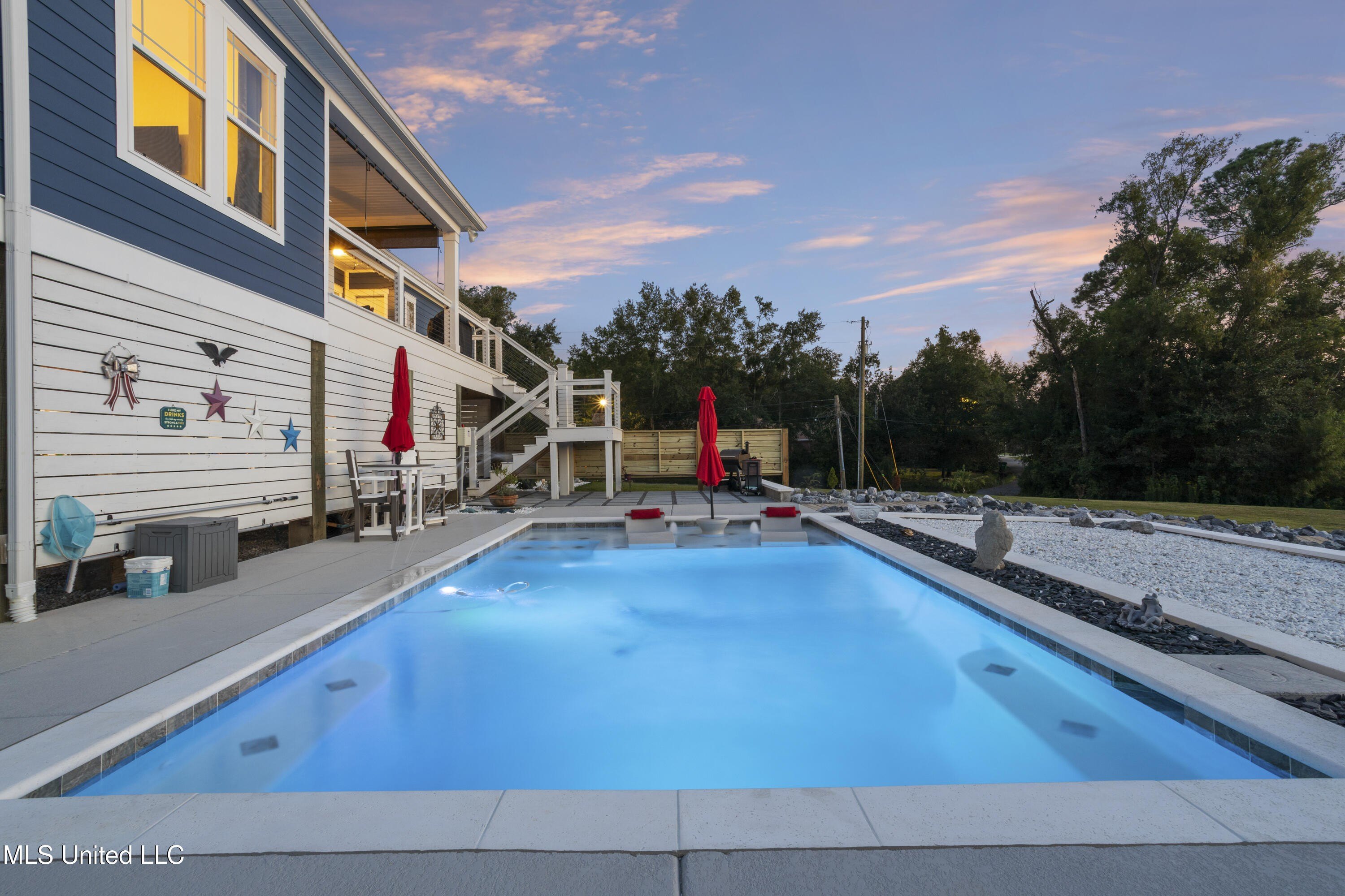 Biloxi, Mississippi, 39532, United States, 3 Bedrooms Bedrooms, ,2 BathroomsBathrooms,Residential,For Sale,1977192