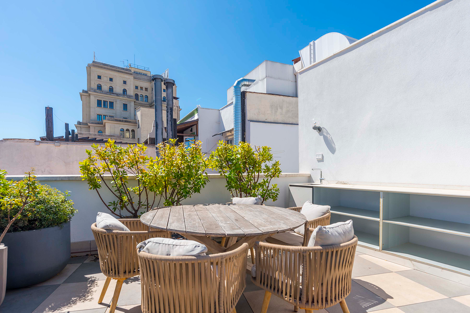  Renovated flat with rooftop and pool near Gran Vía and Metrópolis - 物件實景