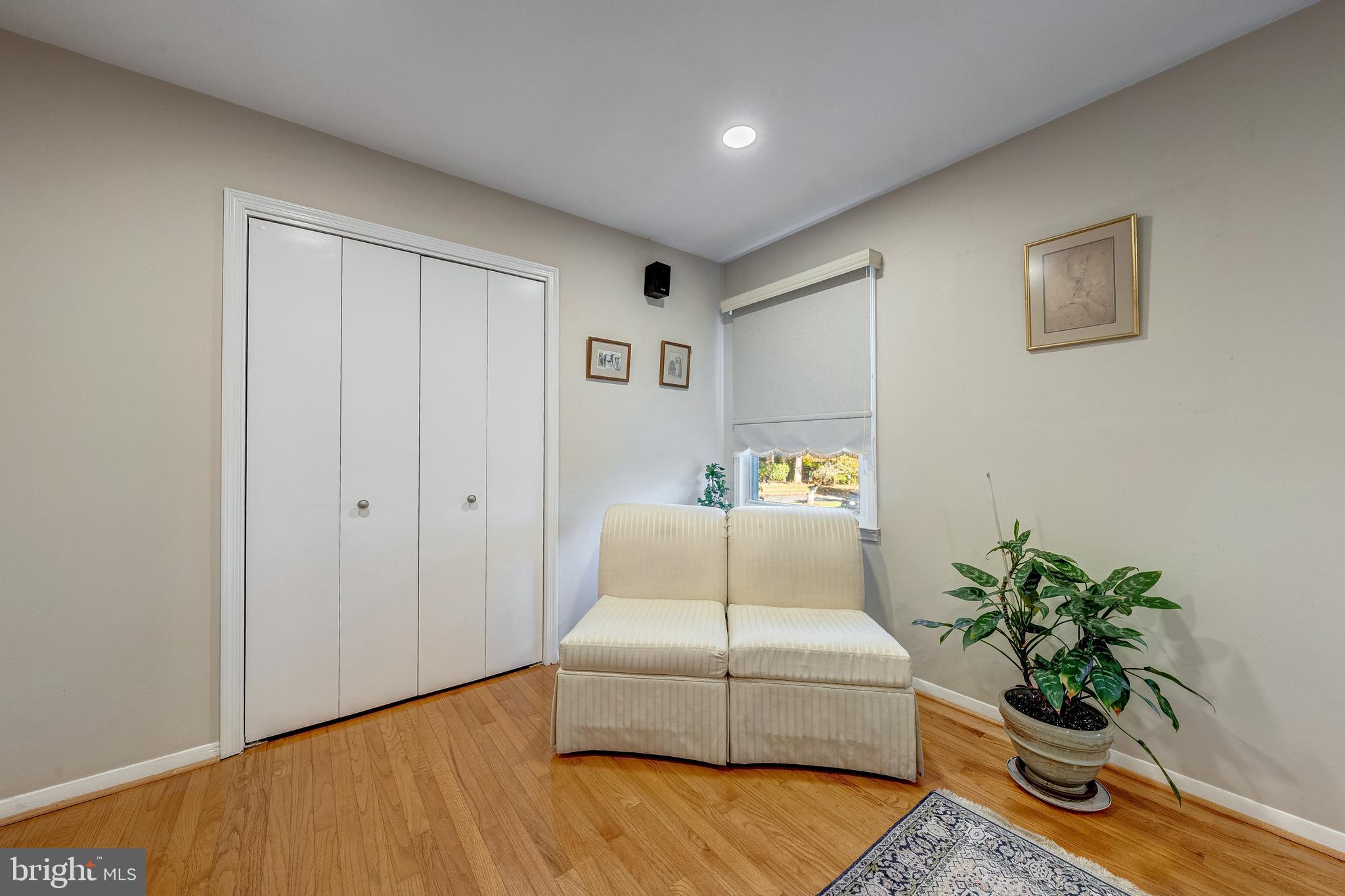 Springfield, Virginia, 22152, United States, 3 Bedrooms Bedrooms, ,3 BathroomsBathrooms,Residential,For Sale,1982365