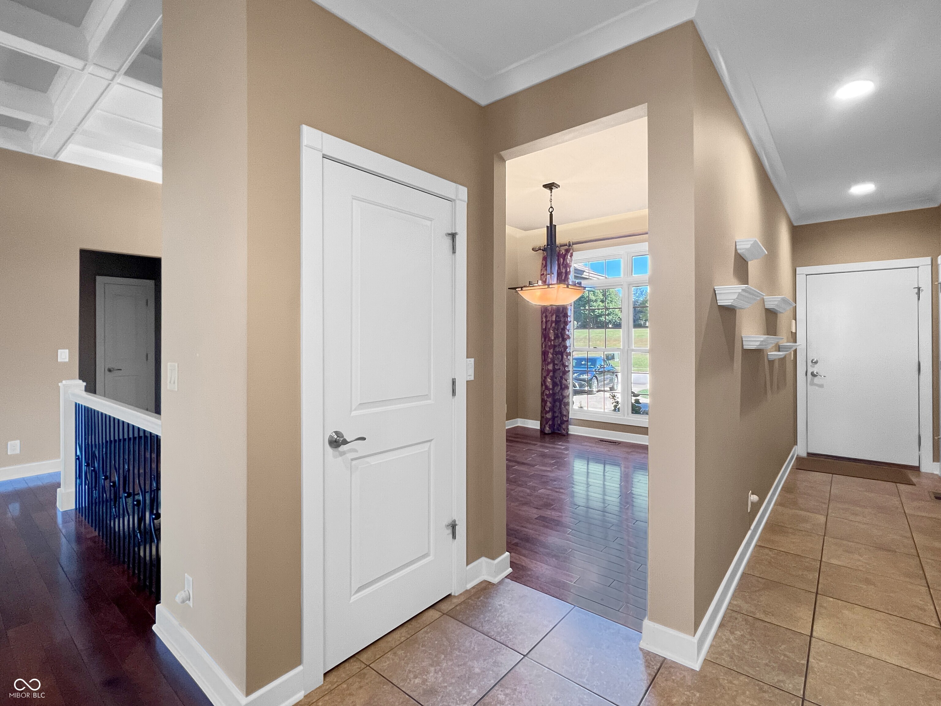 Columbus, Indiana, 47201, United States, 3 Bedrooms Bedrooms, ,3 BathroomsBathrooms,Residential,For Sale,1977125