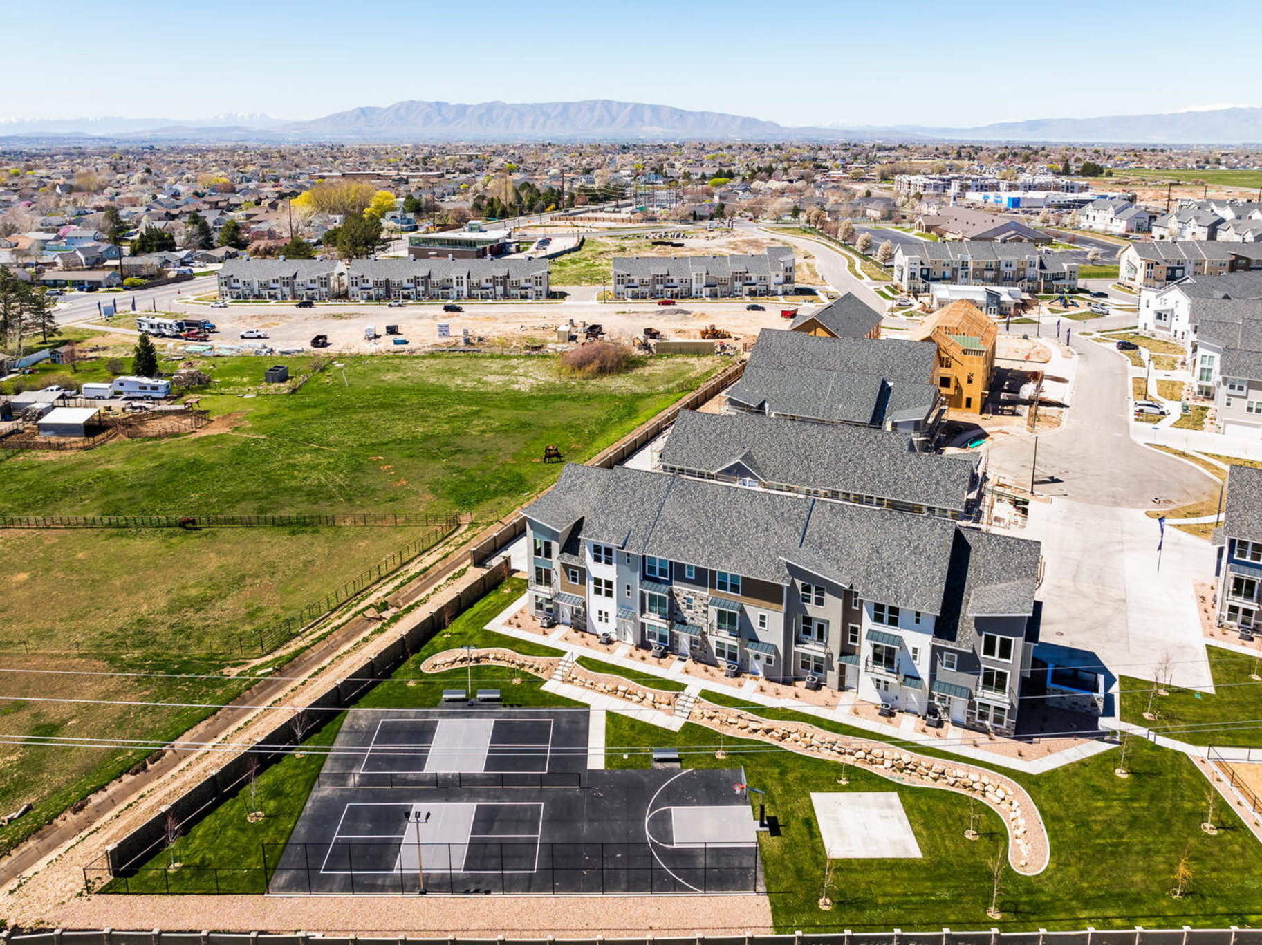  Three Bedroom Townhome at the Ridge at Spanish Fork - 物件實景