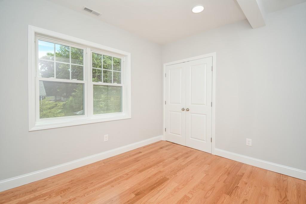 Saugus, Massachusetts, 01906, United States, 4 Bedrooms Bedrooms, ,3 BathroomsBathrooms,Residential,For Sale,1937803