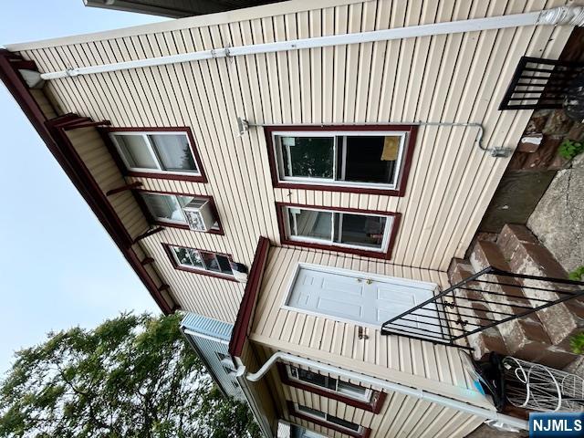 Irvington, New Jersey, 07111, United States, 7 Bedrooms Bedrooms, ,2 BathroomsBathrooms,Residential,For Sale,1900975