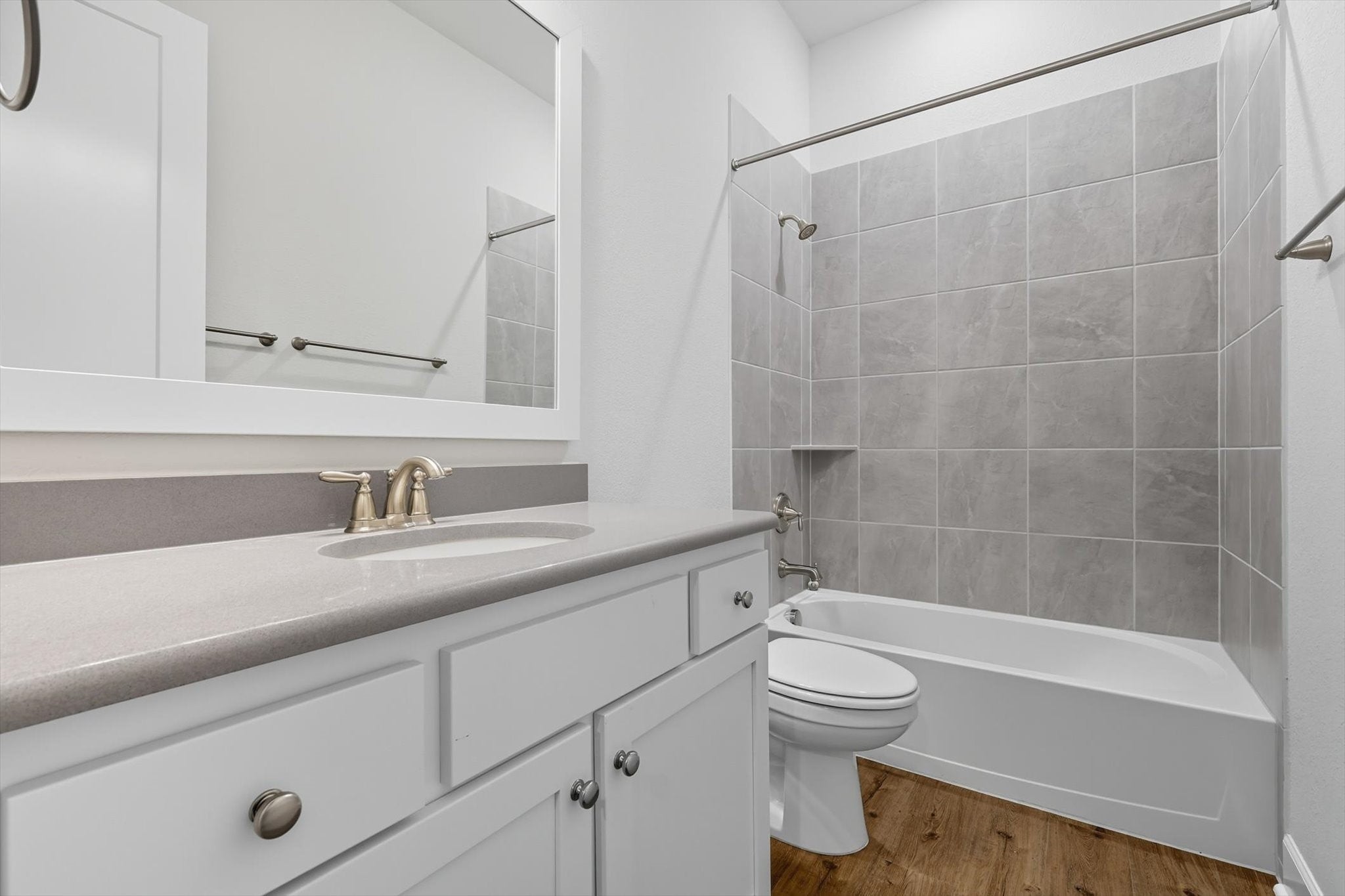 Arlington, Texas, 76005, United States, 2 Bedrooms Bedrooms, ,2 BathroomsBathrooms,Residential,For Sale,1981286