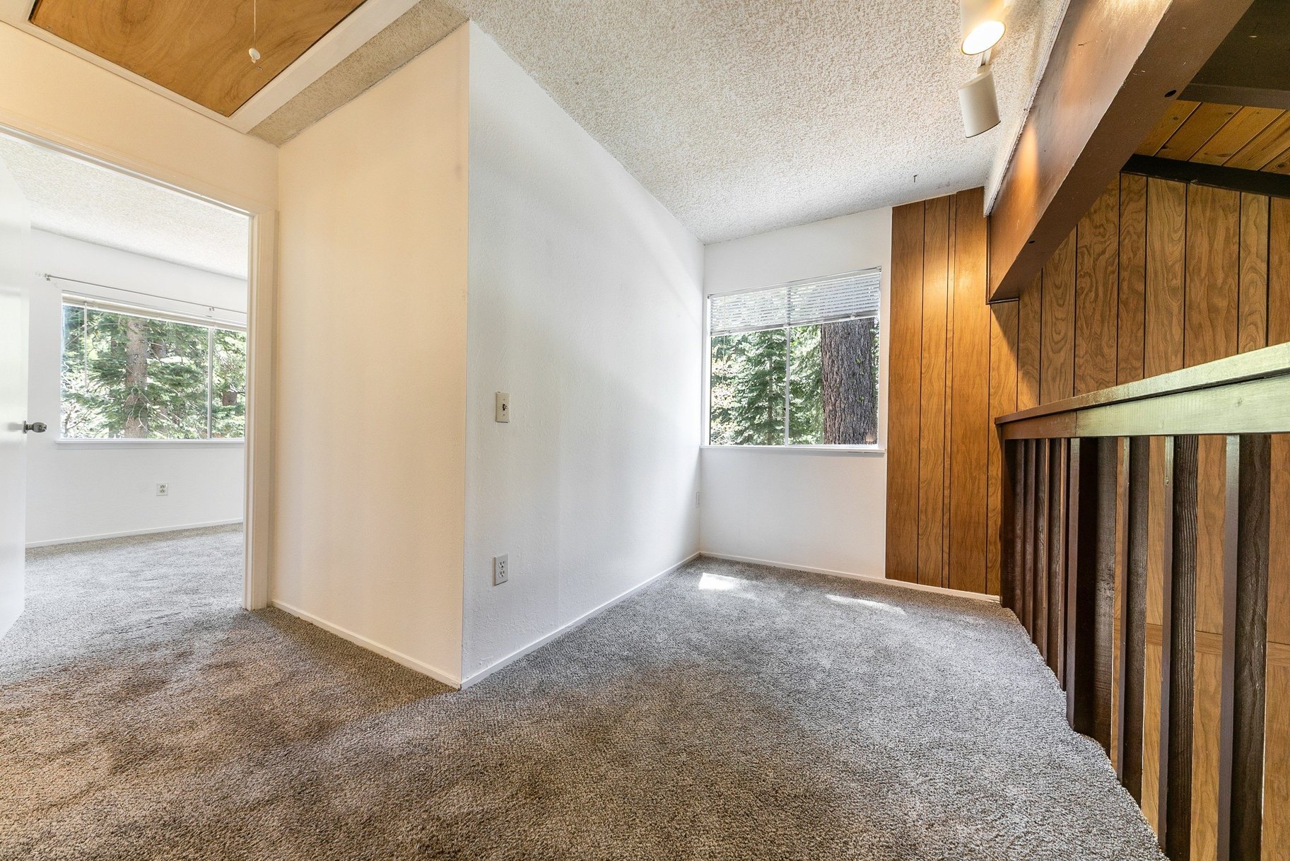  Tucked into a Prime Tahoe City setting - 物件實景