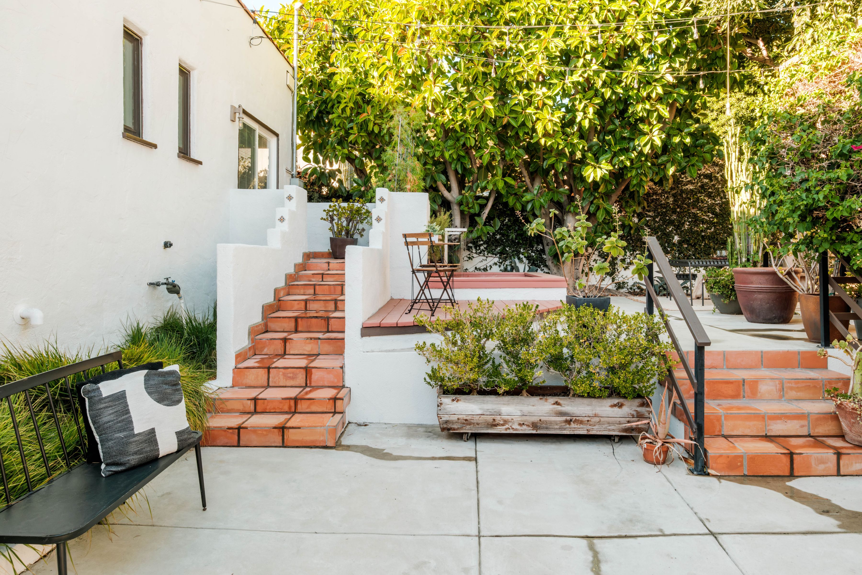  1338 S Sierra Bonita Ave - 物件實景