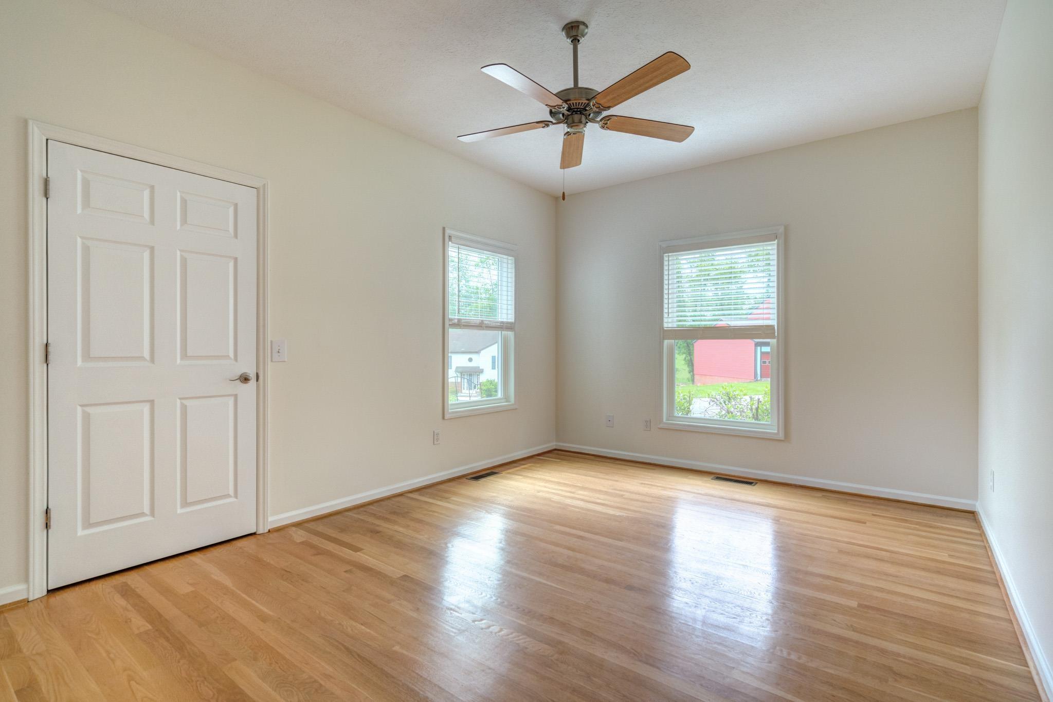 Blacksburg, Virginia, 24060, United States, 4 Bedrooms Bedrooms, ,3 BathroomsBathrooms,Residential,For Sale,1847433