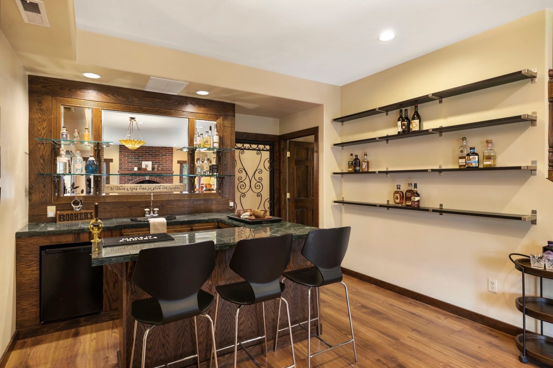  4050 SYLVESTER DR Hood River, OR 97031 - 物件實景