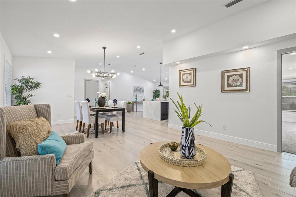 St Petersburg, Florida, 33705, United States, 4 Bedrooms Bedrooms, ,2 BathroomsBathrooms,Residential,For Sale,1919493