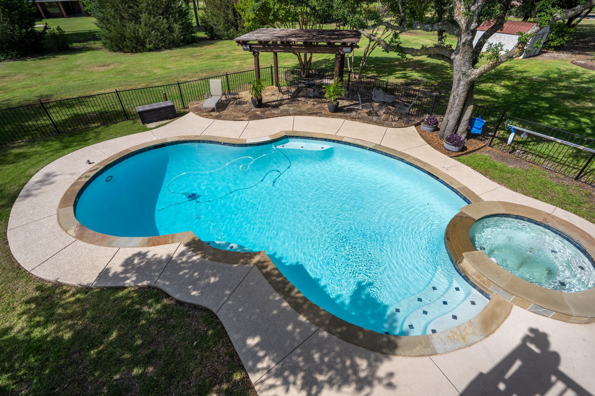 Heath, Texas, 75032, United States, 4 Bedrooms Bedrooms, ,3 BathroomsBathrooms,Residential,For Sale,1817518