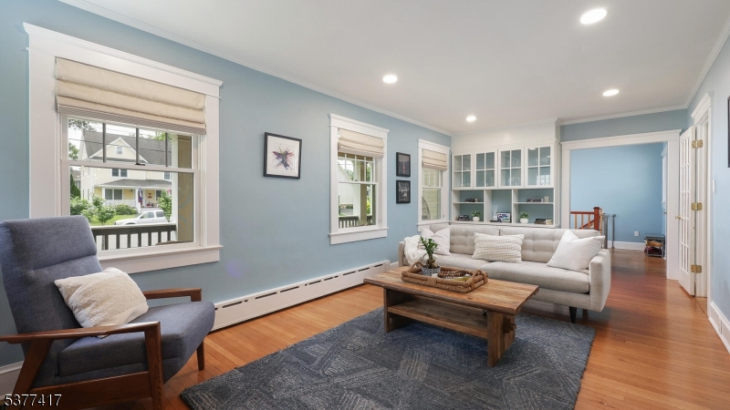 Westfield Town, New Jersey, 07090, United States, 4 Bedrooms Bedrooms, ,3 BathroomsBathrooms,Residential,For Sale,1941092