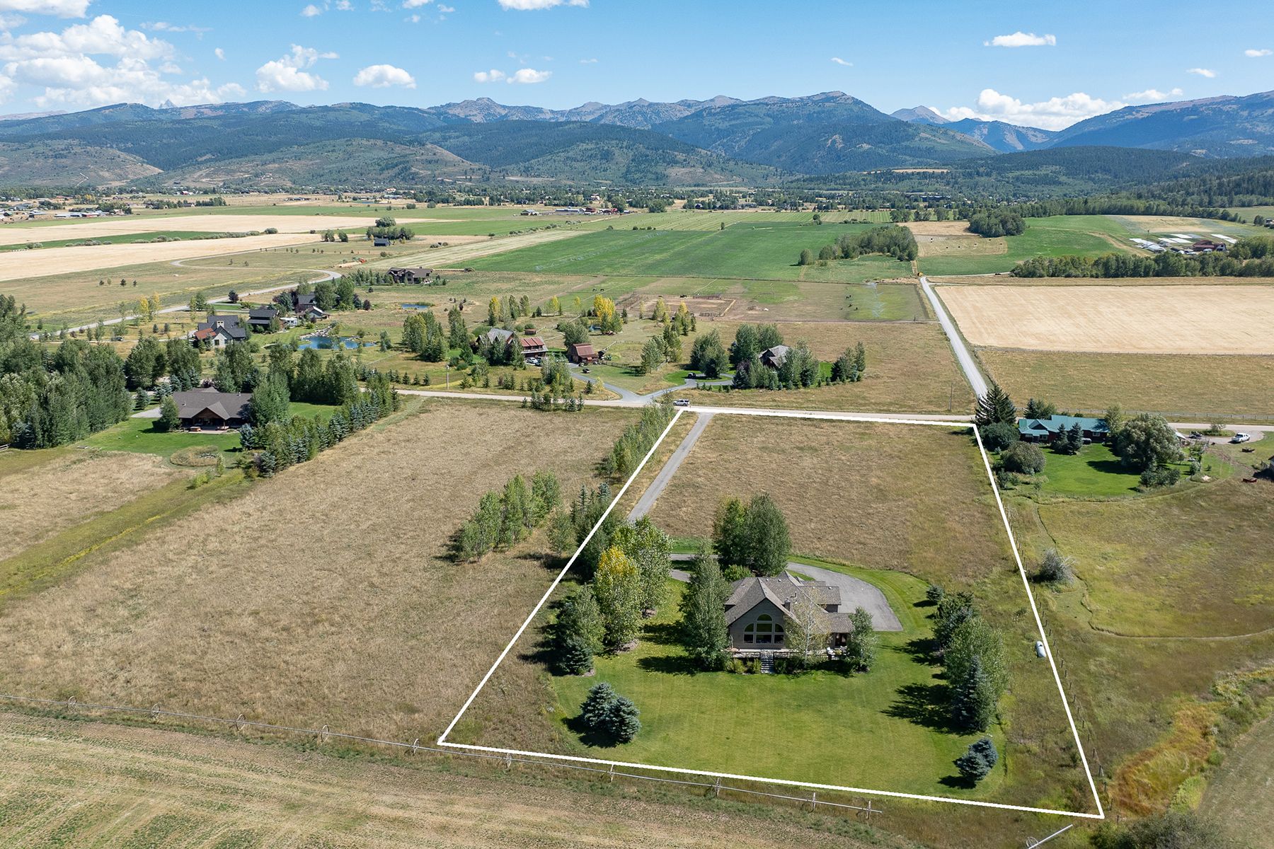  Smith Canyon Ranches Home - 物件實景