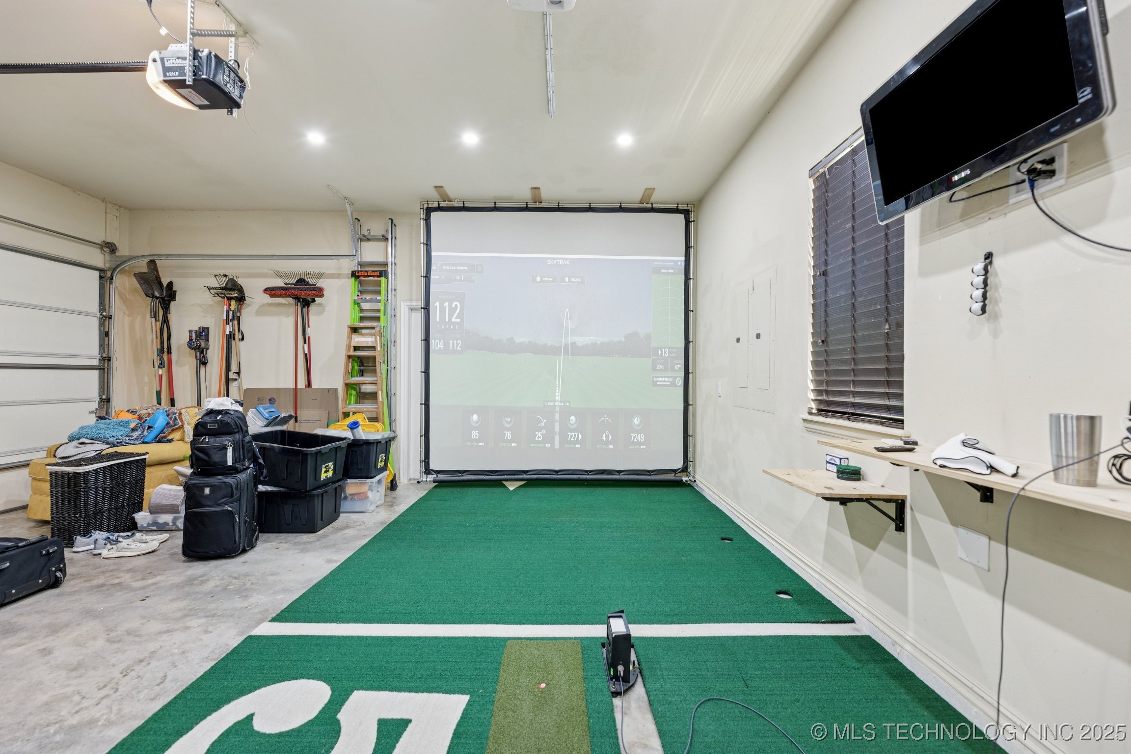 Sapulpa, Oklahoma, 74066, United States, 4 Bedrooms Bedrooms, ,4 BathroomsBathrooms,Residential,For Sale,1940003