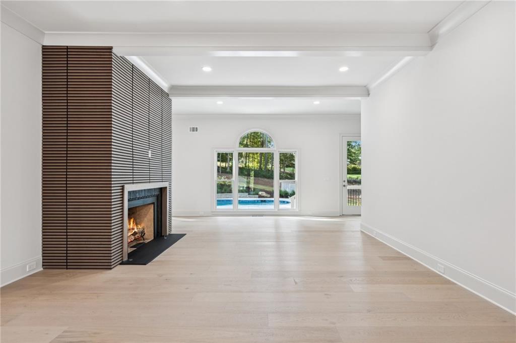 Alpharetta, Georgia, 30004, United States, 5 Bedrooms Bedrooms, ,7 BathroomsBathrooms,Residential,For Sale,1978962