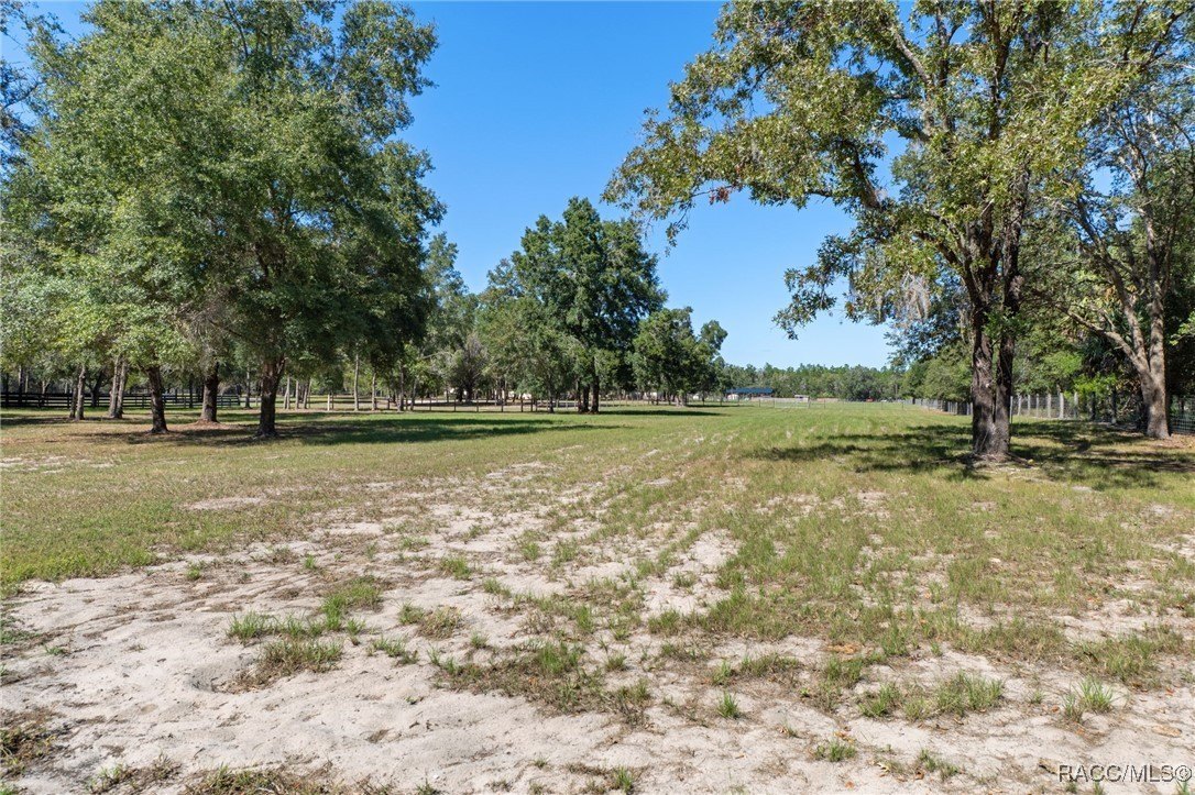 Crystal River, Florida, 34428, United States, 4 Bedrooms Bedrooms, ,4 BathroomsBathrooms,Residential,For Sale,1983688