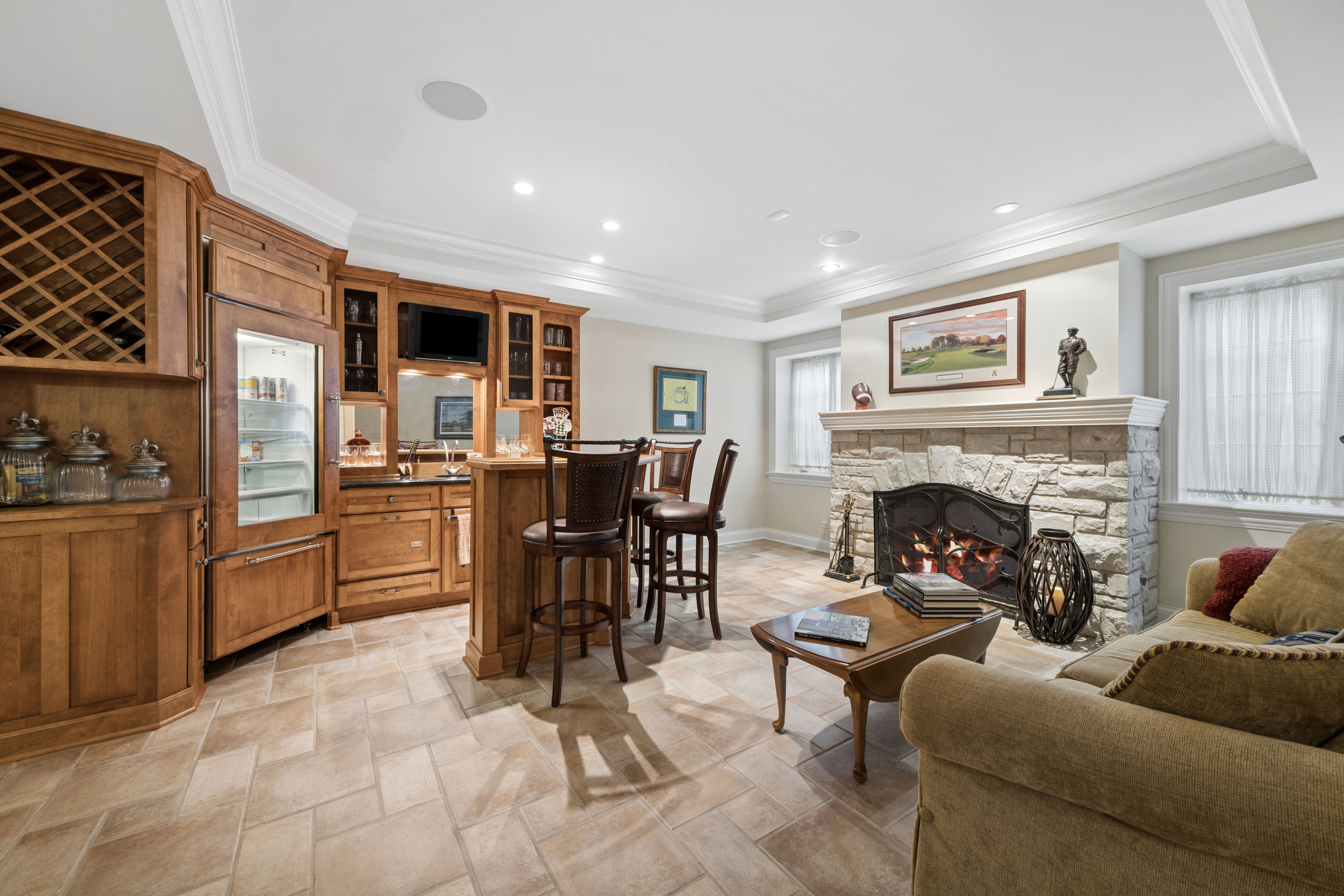  Impressive Cedar and Sstone Home in A+ Sought After Location - 物件實景