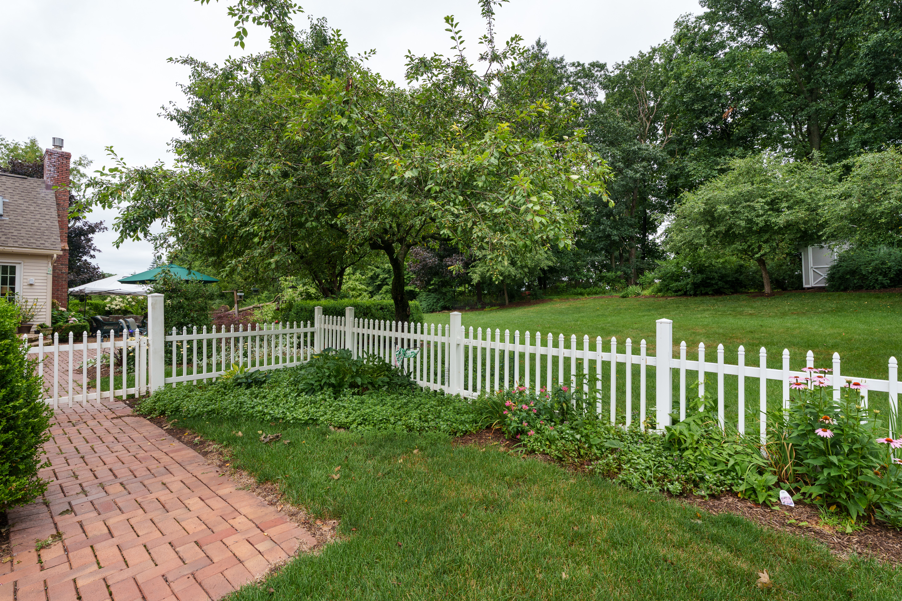  Privacy, Comfort, and a Location That Captures the Best of Alexandria Township - 物件實景