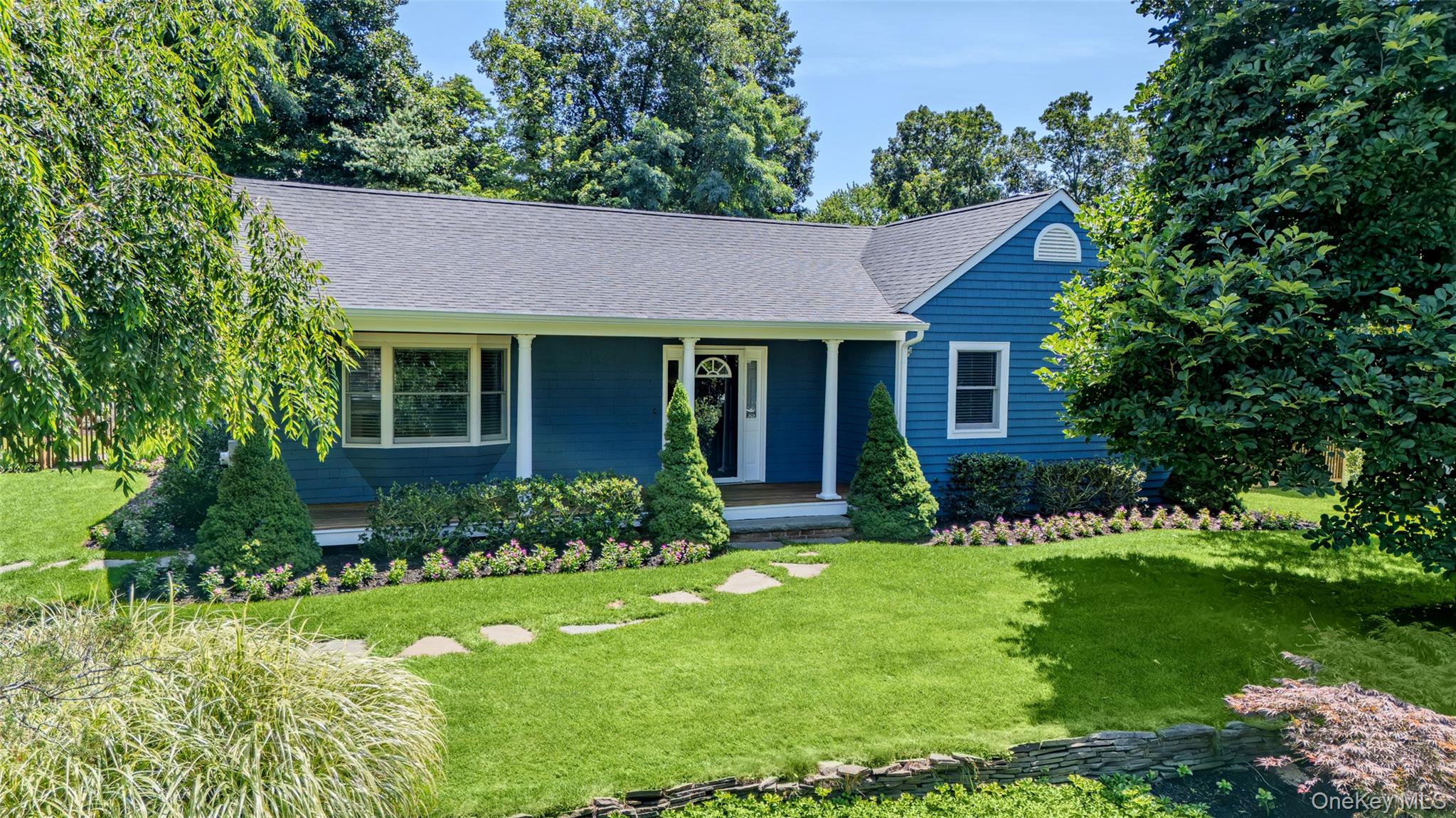 Soundview Dr, Rocky Point, NY 11778