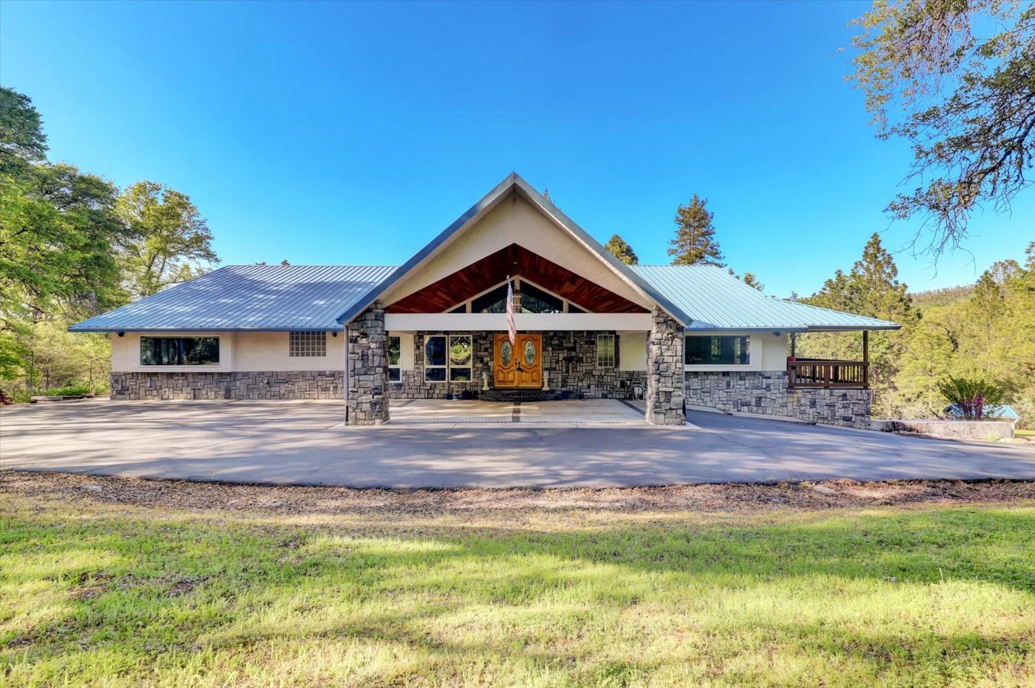 Penn Valley, California, 95946, United States, 3 Bedrooms Bedrooms, ,4 BathroomsBathrooms,Residential,For Sale,1798374