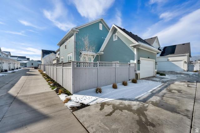 South Jordan, Utah, 84009, United States, 5 Bedrooms Bedrooms, ,4 BathroomsBathrooms,Residential,For Sale,2010357