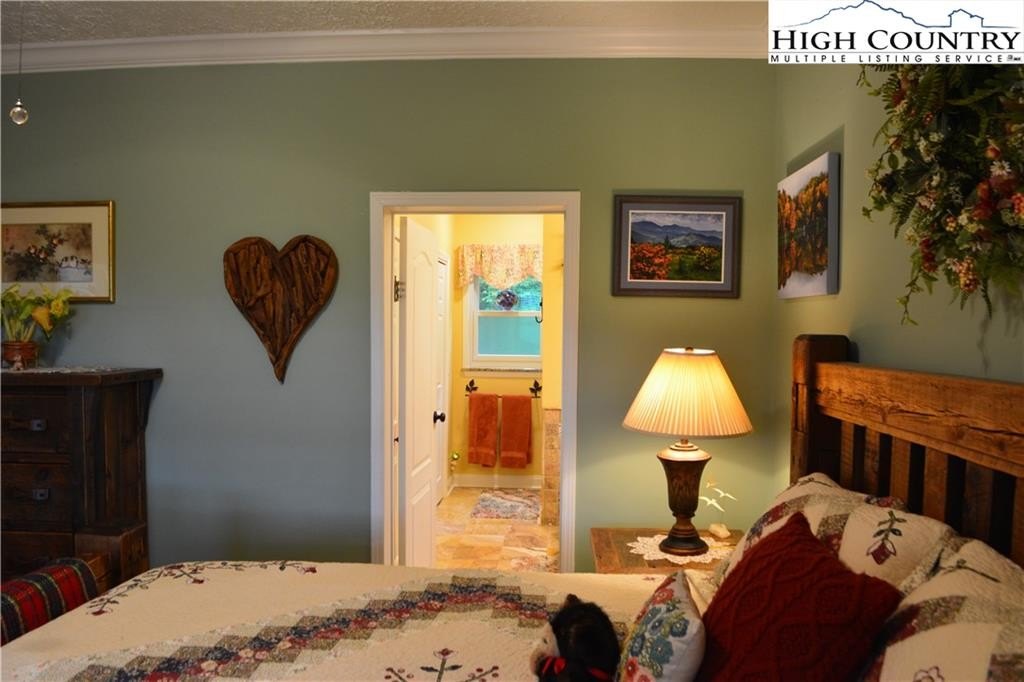 Elk Park, North Carolina, 28622, United States, 3 Bedrooms Bedrooms, ,3 BathroomsBathrooms,Residential,For Sale,1984406