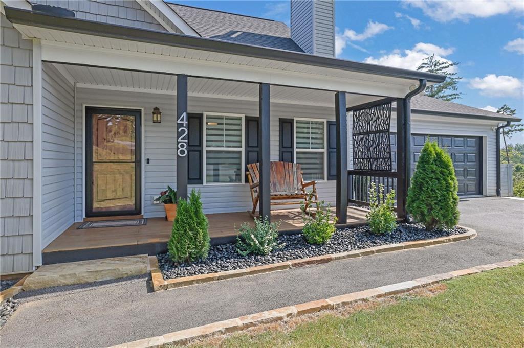 Dahlonega, Georgia, 30533, United States, 4 Bedrooms Bedrooms, ,4 BathroomsBathrooms,Residential,For Sale,1889816