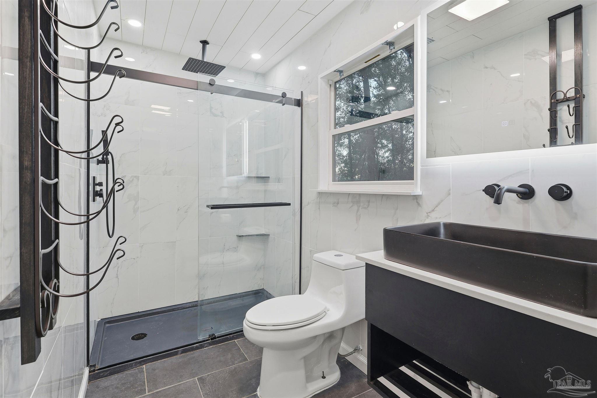 Milton, Florida, 32583, United States, 3 Bedrooms Bedrooms, ,4 BathroomsBathrooms,Residential,For Sale,1991354