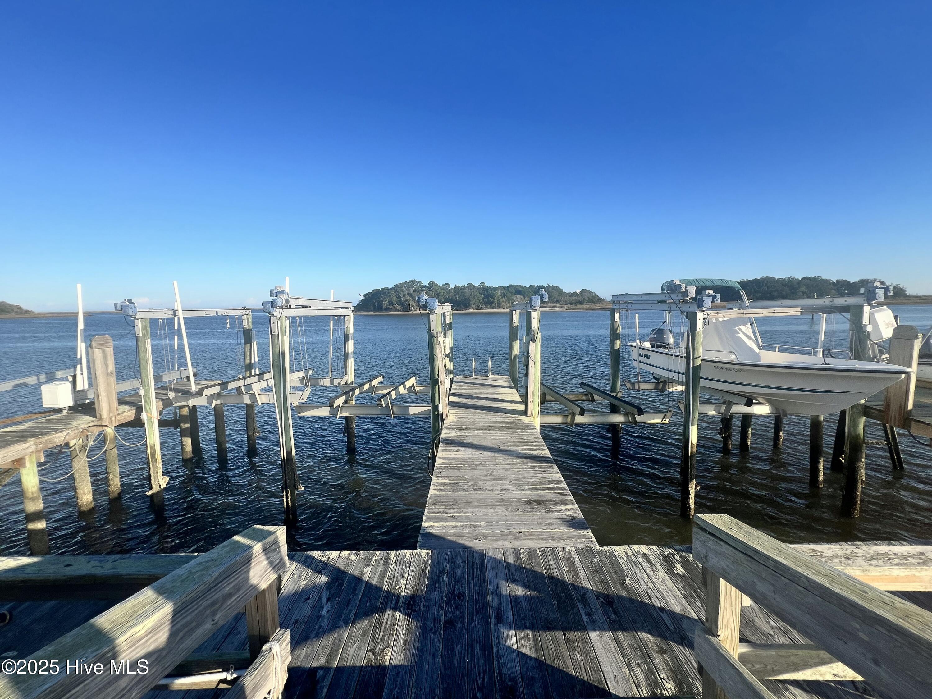Wilmington, North Carolina, 28409, United States, 5 Bedrooms Bedrooms, ,4 BathroomsBathrooms,Residential,For Sale,1730628