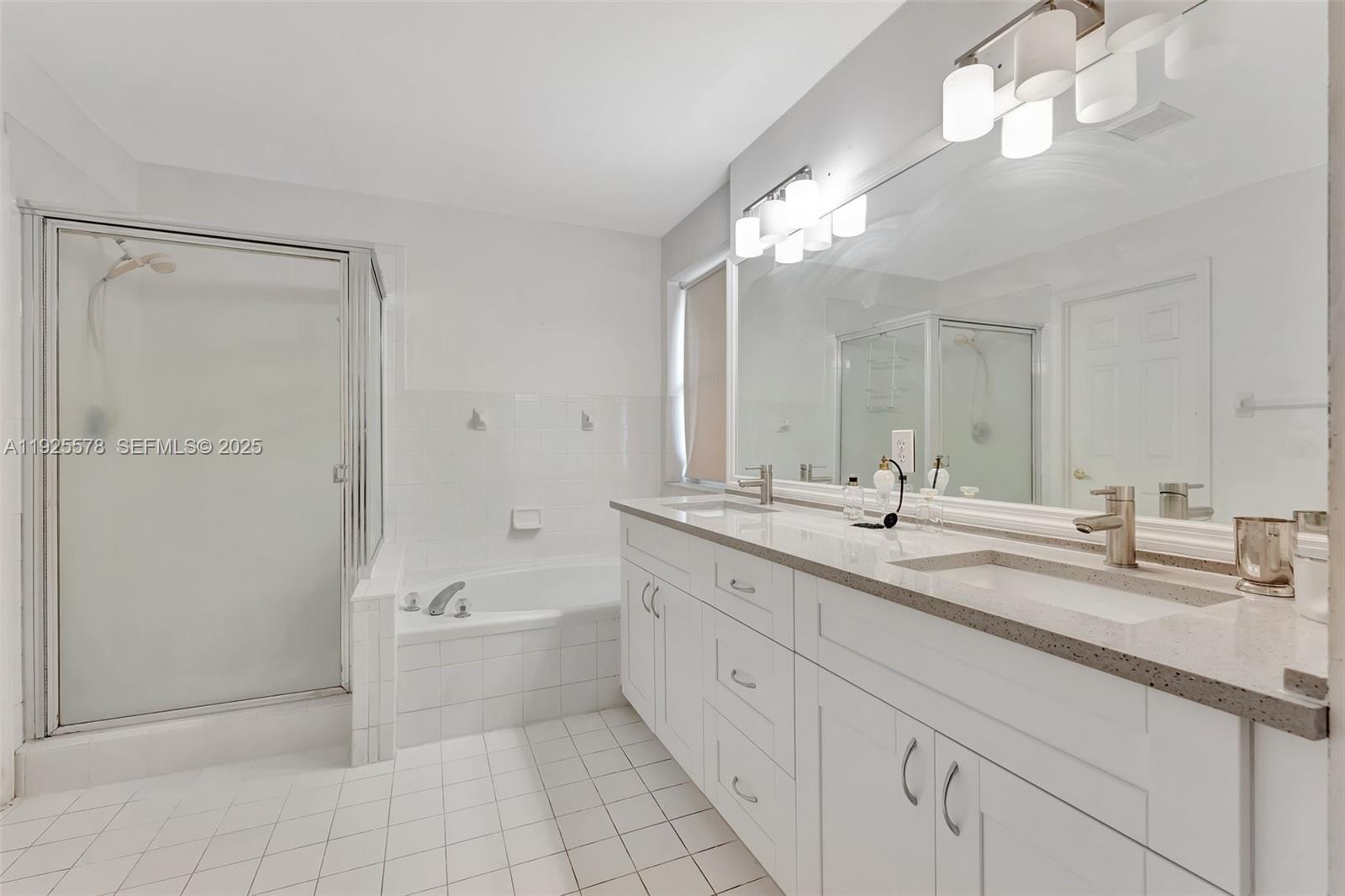 Weston, Florida, 33331, United States, 4 Bedrooms Bedrooms, ,3 BathroomsBathrooms,Residential,For Sale,2002121