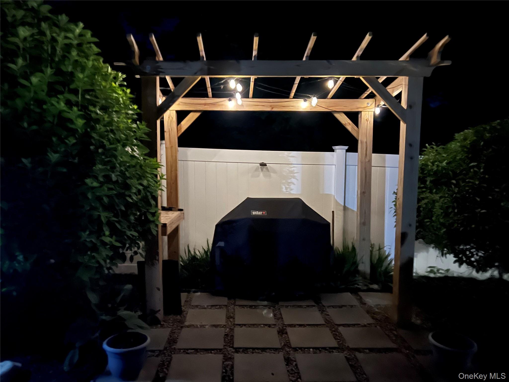 Garnerville, New York, 10923, United States, 3 Bedrooms Bedrooms, ,2 BathroomsBathrooms,Residential,For Sale,1974386