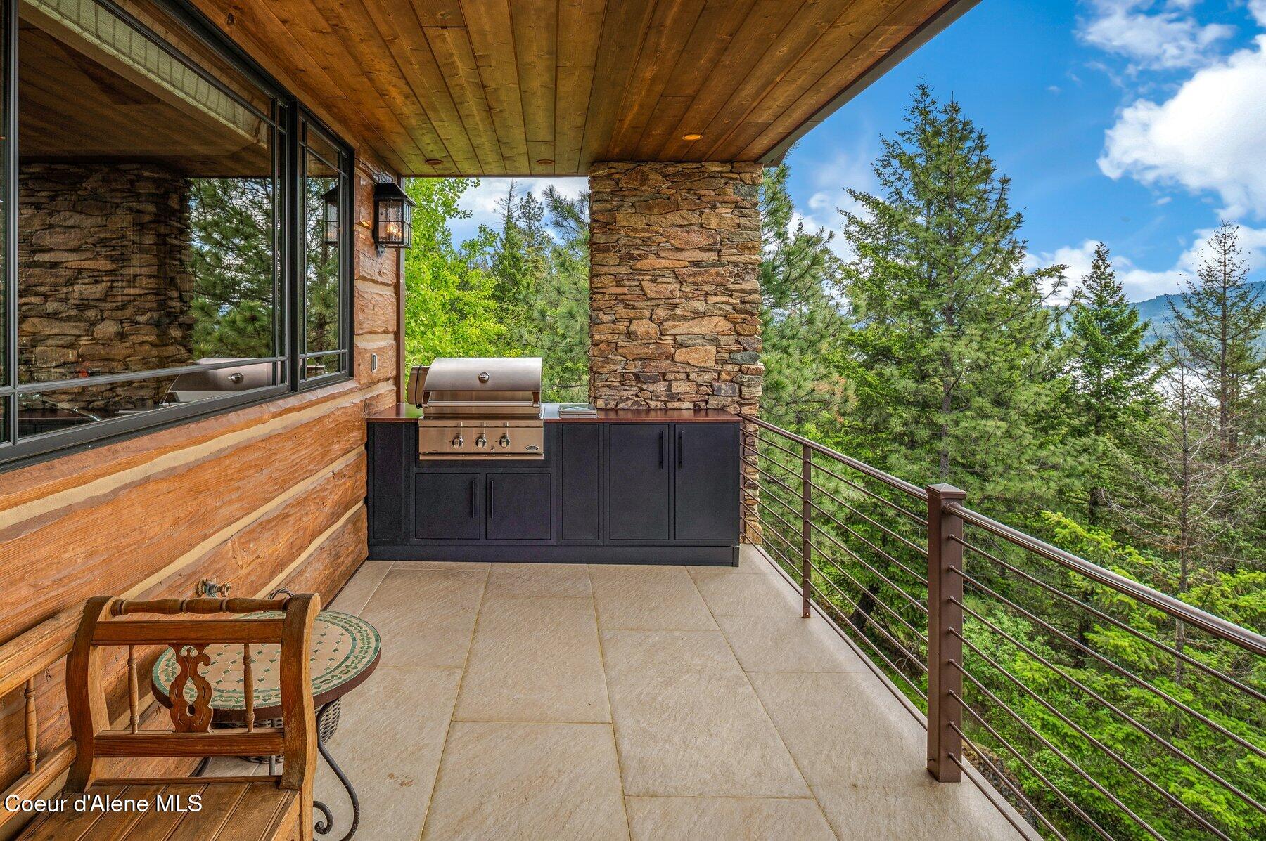 Coeur D'alene, Idaho, 83814, United States, 3 Bedrooms Bedrooms, ,1 BathroomBathrooms,Residential,For Sale,1837044