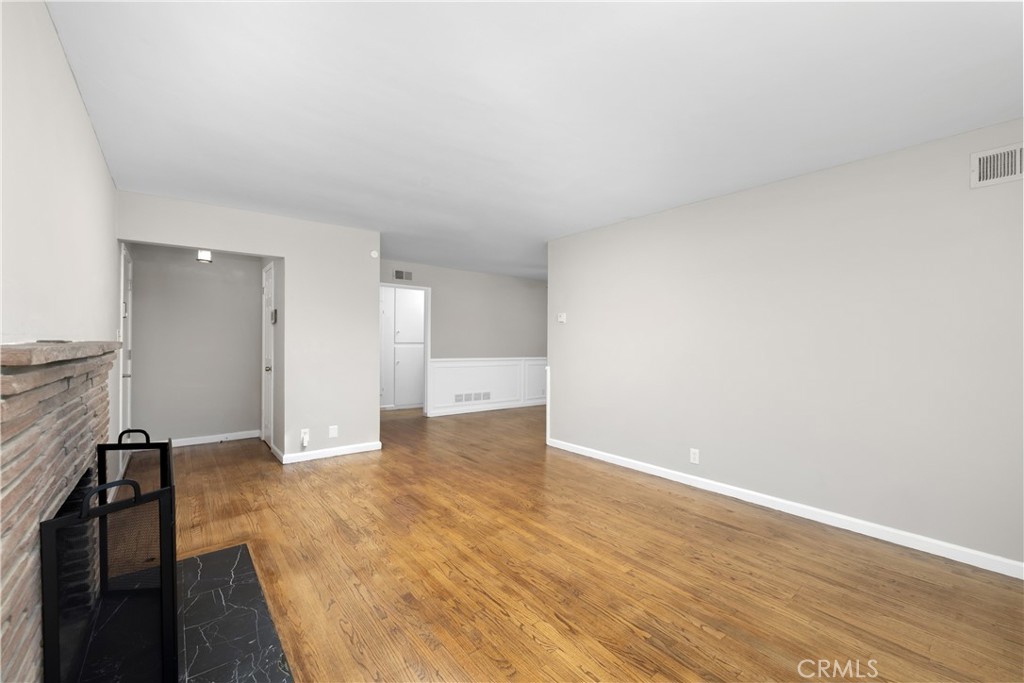 Temple City, California, 91780, United States, 2 Bedrooms Bedrooms, ,1 BathroomBathrooms,Residential,For Sale,1986228