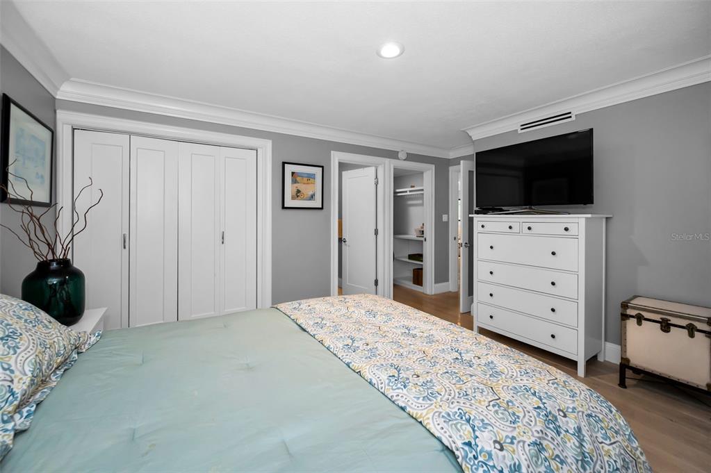 St Petersburg, Florida, 33704, United States, 2 Bedrooms Bedrooms, ,2 BathroomsBathrooms,Residential,For Sale,1989115