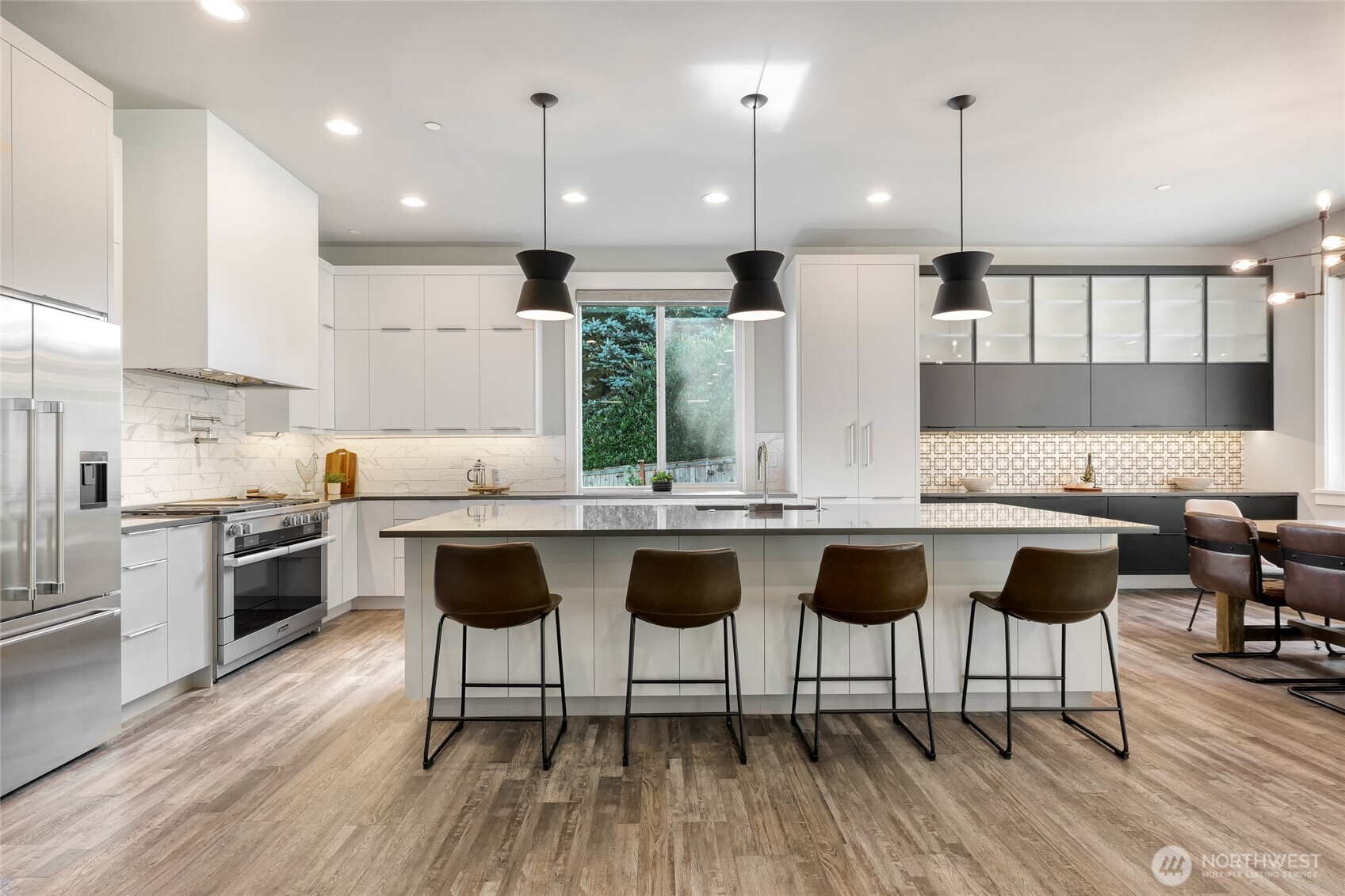 Bothell, Washington, 98021, United States, 5 Bedrooms Bedrooms, ,3 BathroomsBathrooms,Residential,For Sale,1949768