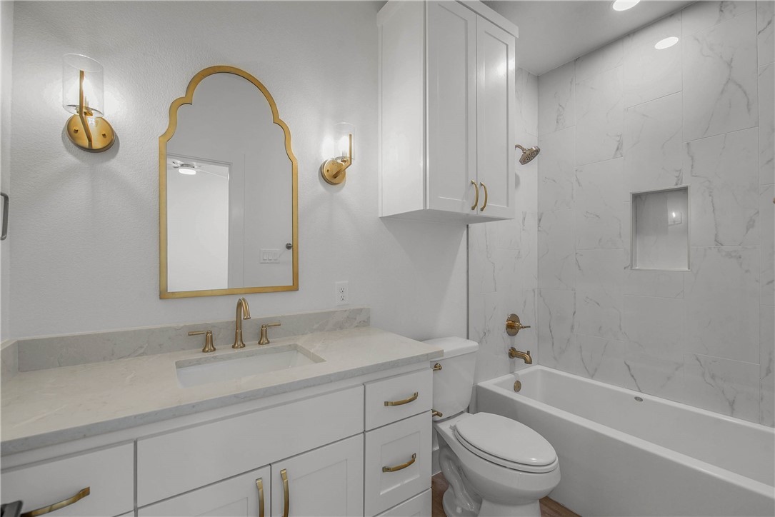 Franklin, Texas, 77856, United States, 4 Bedrooms Bedrooms, ,4 BathroomsBathrooms,Residential,For Sale,1982097