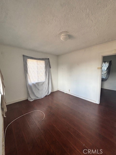 Los Angeles, California, 90062, United States, 4 Bedrooms Bedrooms, ,Residential,For Sale,1980407