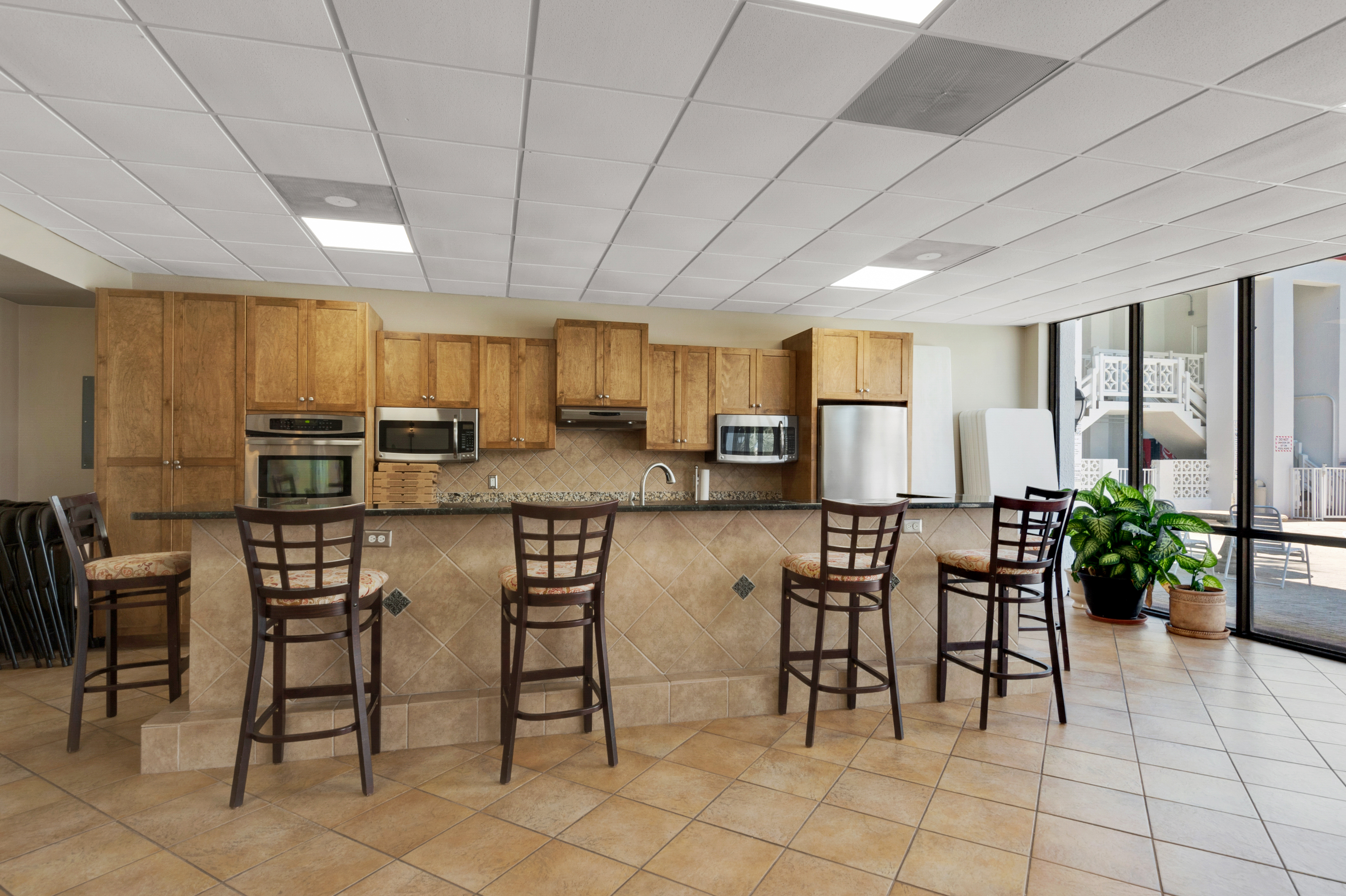  Top-Floor Studio Condo Ideal As Vacation Home Or Rental Investment - 物件實景