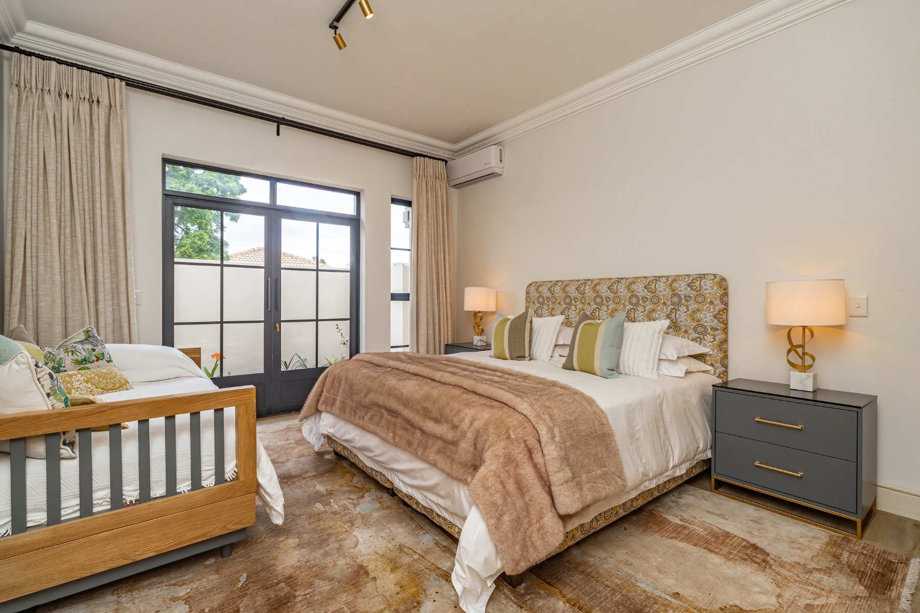  Brand New Elegance with Exceptional Finishes - 物件實景