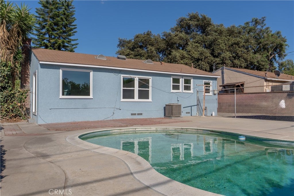 Whittier, California, 90606, United States, 3 Bedrooms Bedrooms, ,1 BathroomBathrooms,Residential,For Sale,1982772