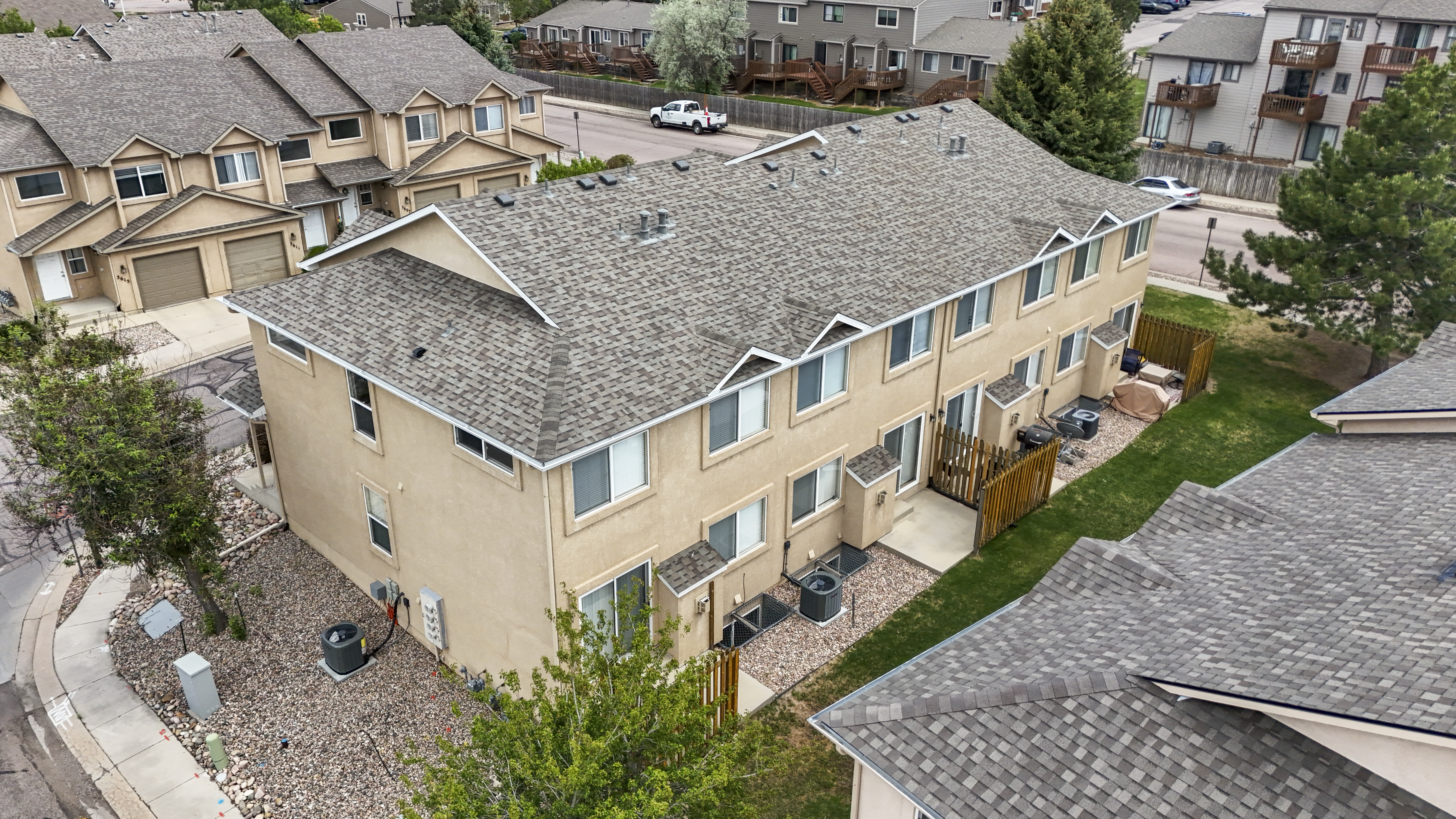  Phenomenal 4-plex income opportunity in desirable University Park - 物件實景