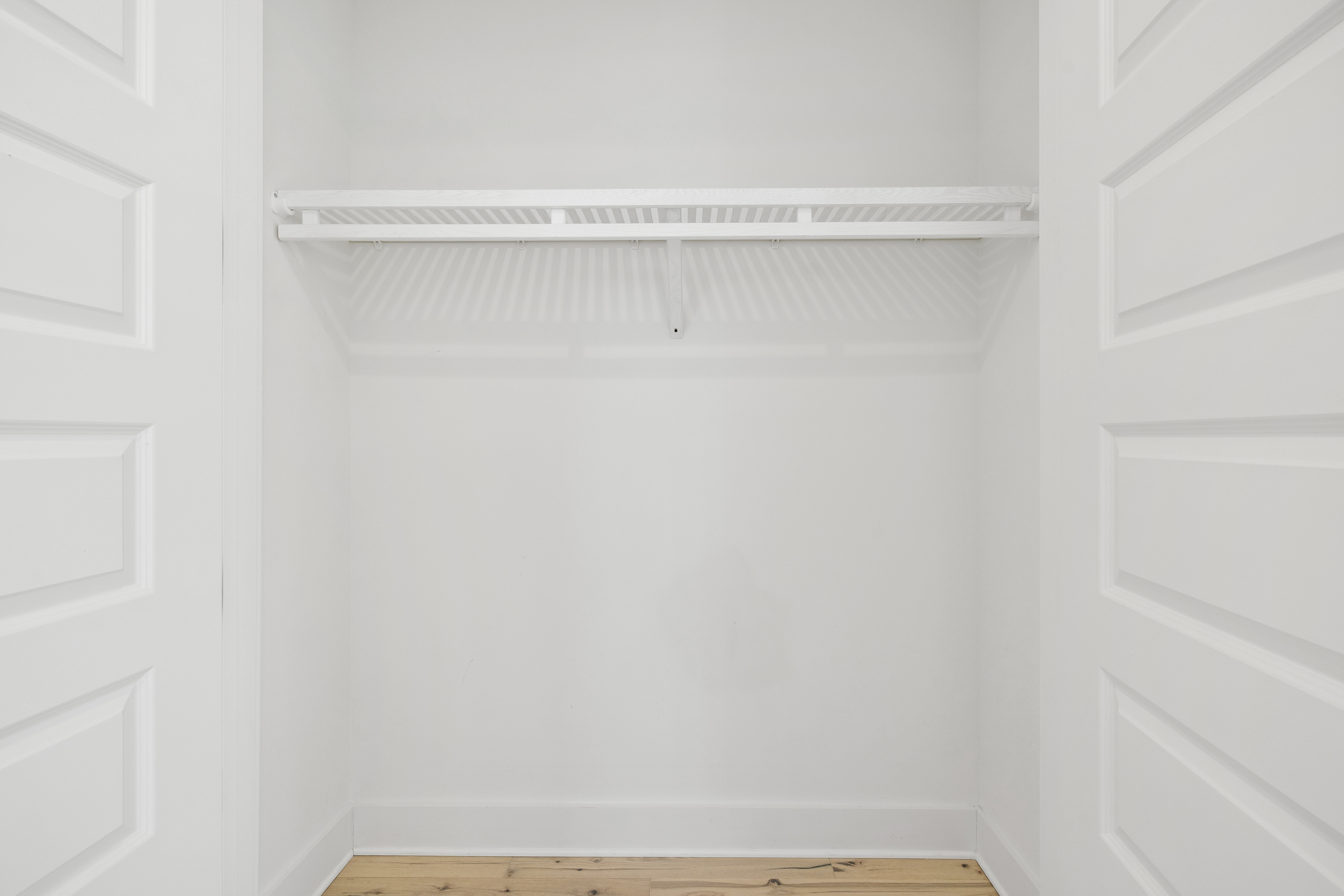  Multi-Level Refined Coastal Home In Gated Community Near Beach Access - 物件實景