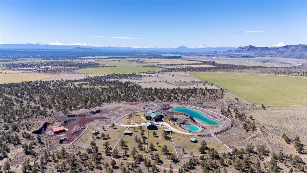 Powell Butte, Oregon, 97753, United States, 6 Bedrooms Bedrooms, ,5 BathroomsBathrooms,Residential,For Sale,2036948