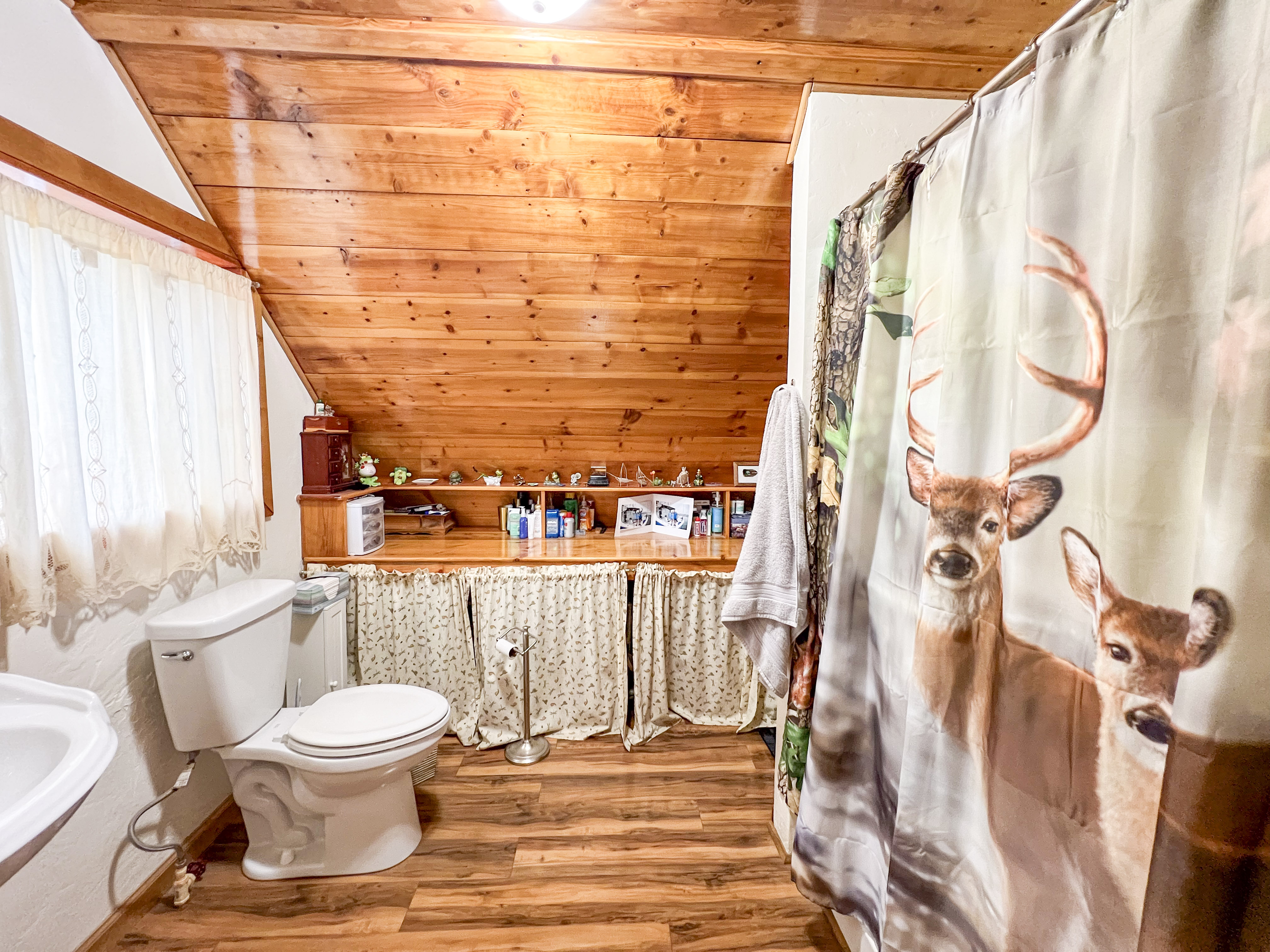 Rice, Washington, 99167, United States, 5 Bedrooms Bedrooms, ,3 BathroomsBathrooms,Residential,For Sale,1881198