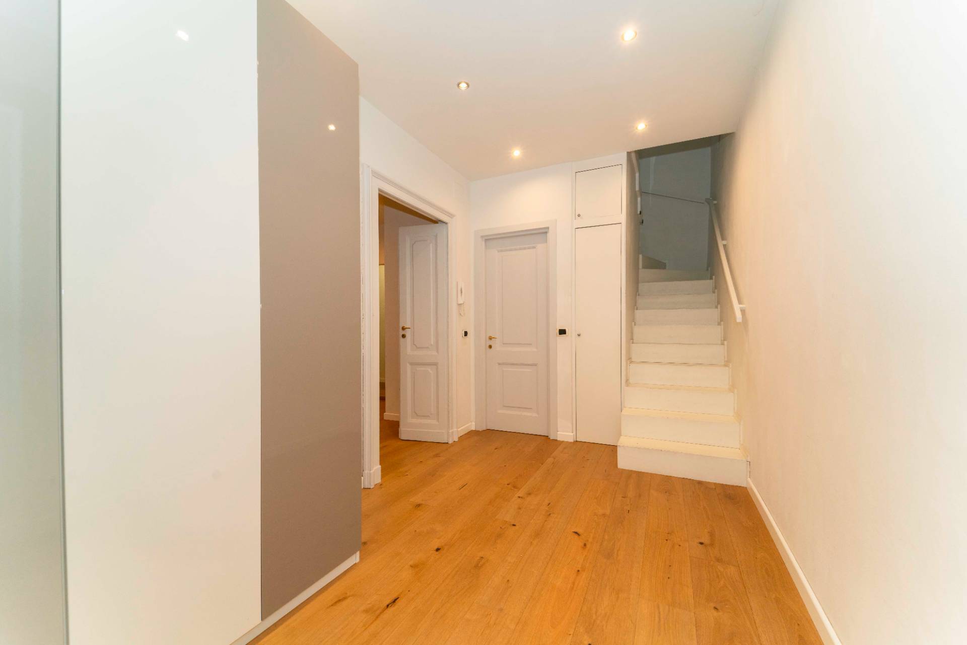 Torino, Torino, 10100, IT, 3 Bedrooms Bedrooms, ,4 BathroomsBathrooms,Residential,For Sale,1989307