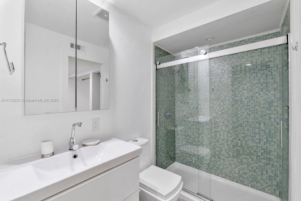 Miami Beach, Florida, 33139, United States, 1 Bedroom Bedrooms, ,1 BathroomBathrooms,Residential,For Sale,1804958