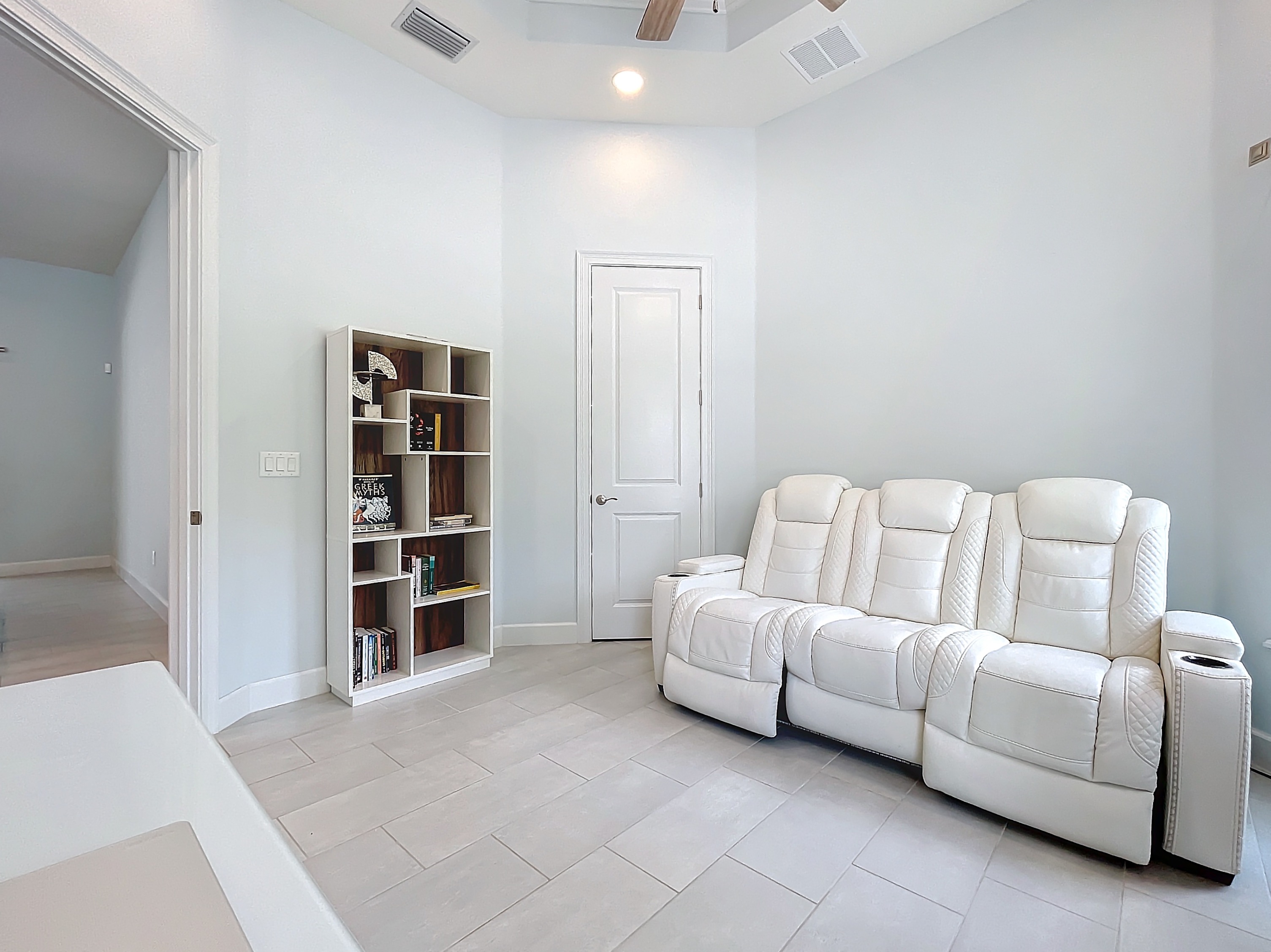 Clermont, Florida, 34715, United States, 5 Bedrooms Bedrooms, ,4 BathroomsBathrooms,Residential,For Sale,2008846