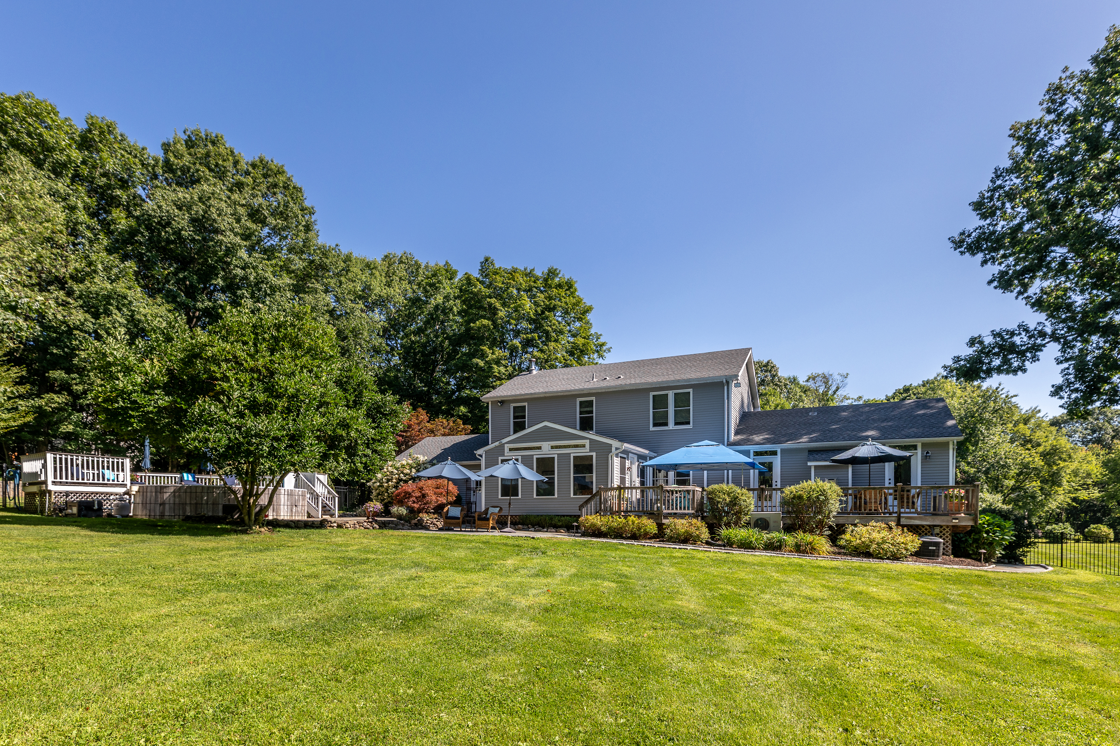  21 Walker Brook Drive - 物件實景
