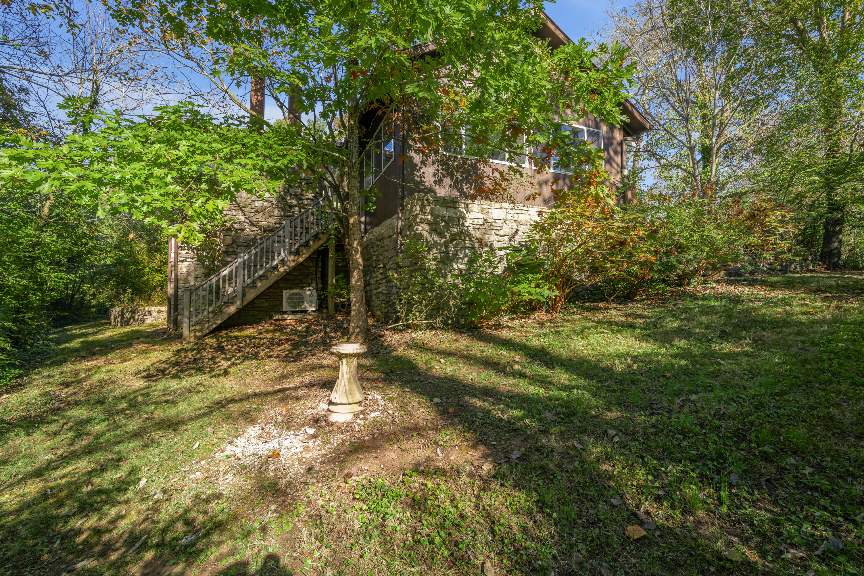  8641 Adams Lane - 物件實景
